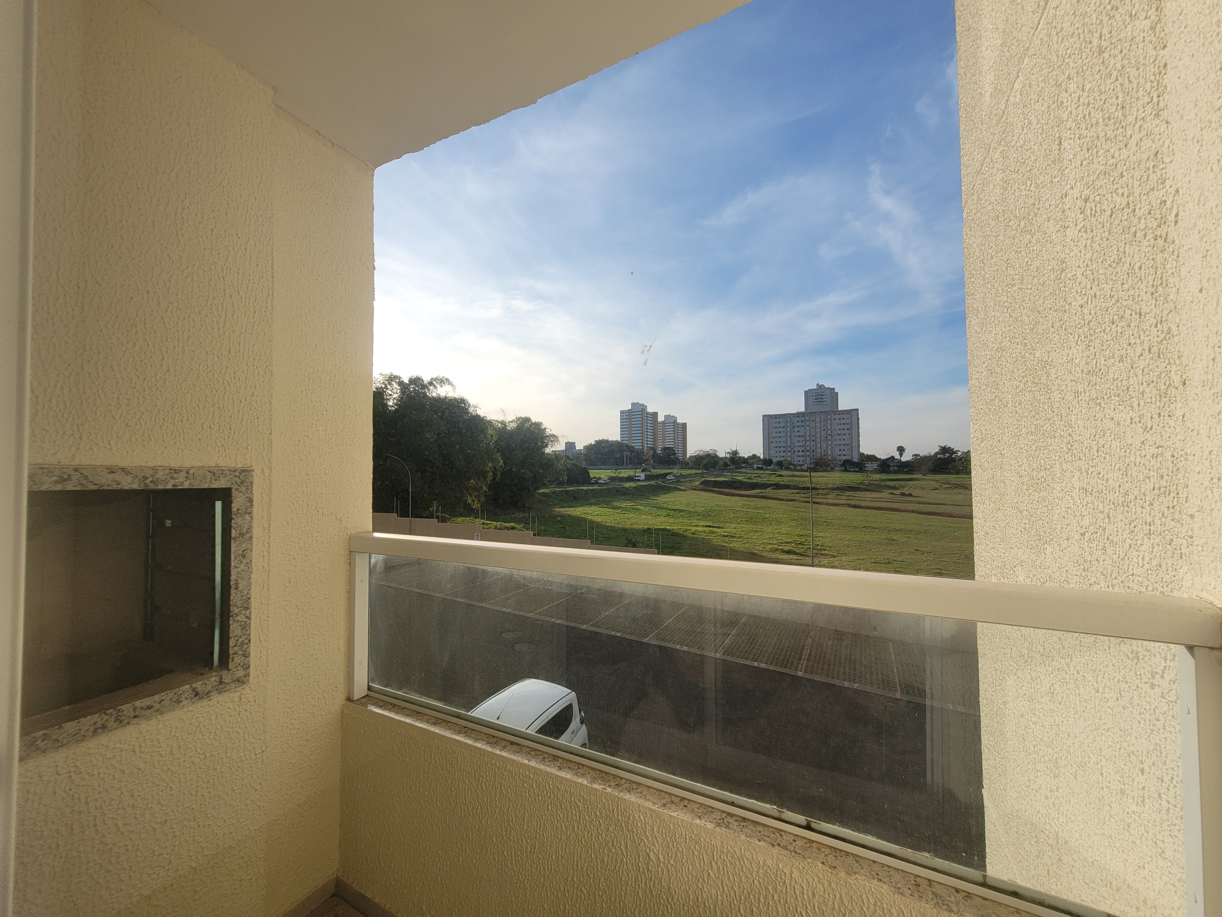 Apartamento à Venda no Edifício La Sicilia, 46m² úteis, 2 quartos, sacada com churrasqueira - Gleba Fazenda Palhano, Londrina,Paraná.
