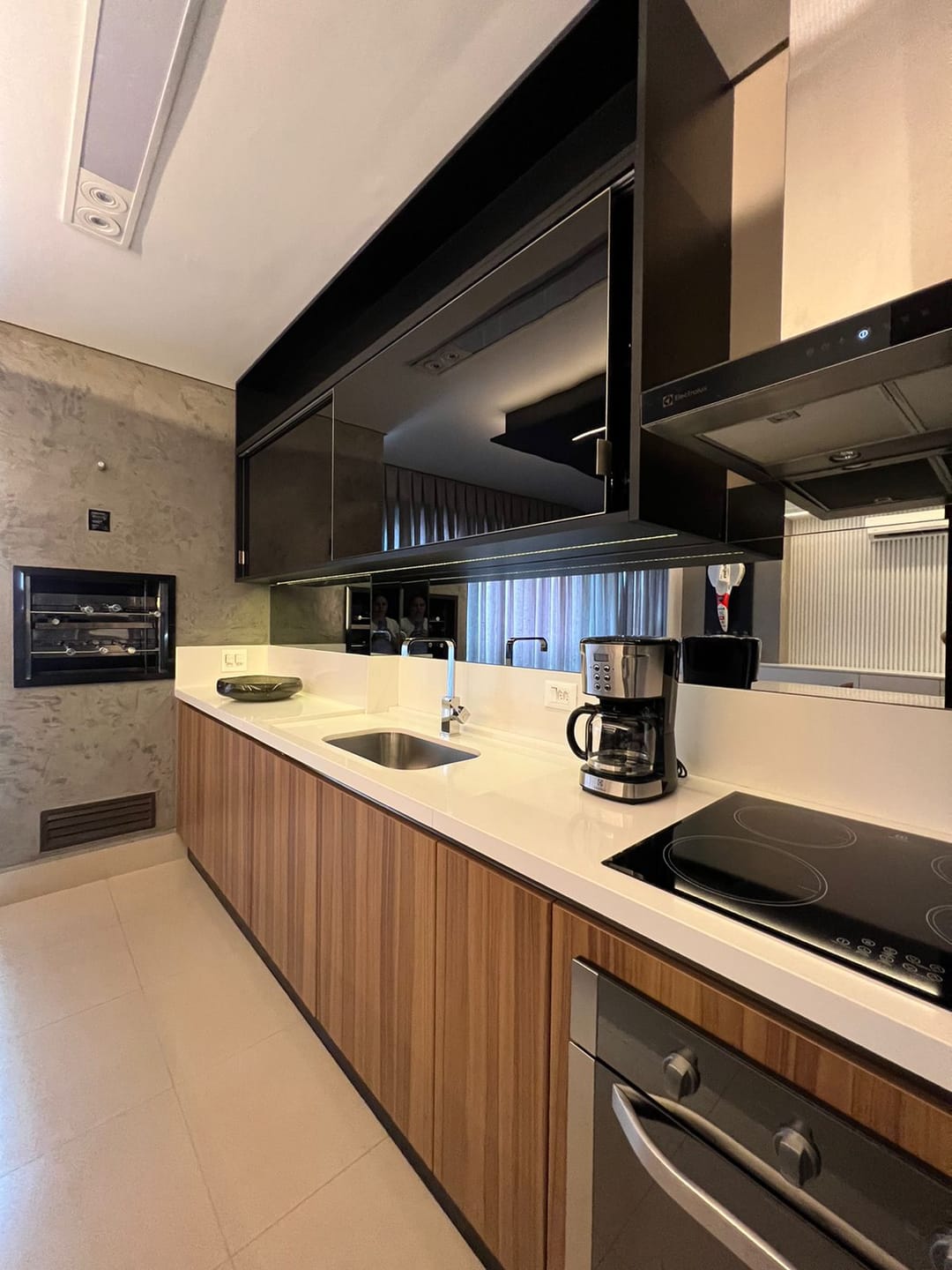 Apartamento  à venda, Edifício Ária Residence, 85m² úteis, 3 quartos sendo 1 suíte, 2 vagas - Gleba Fazenda Palhano, Londrina, PR