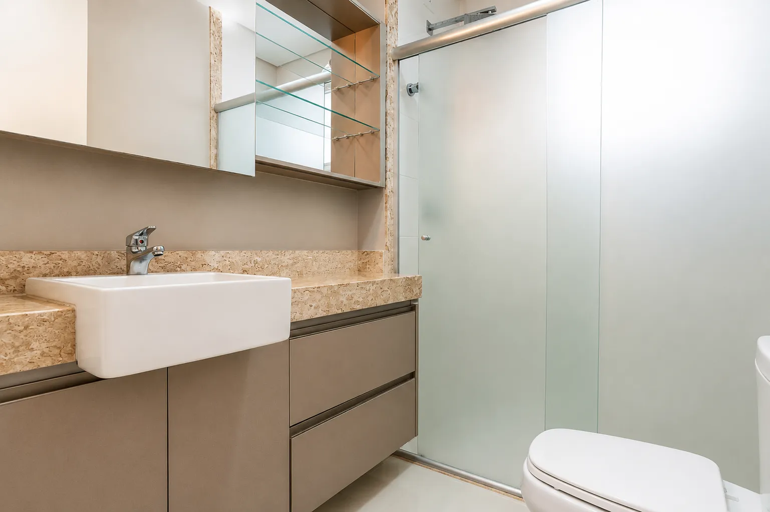 Aluga-se apartamento na Palhano mobiliado, com 3 quartos sendo 1 suite, Londrina, PR