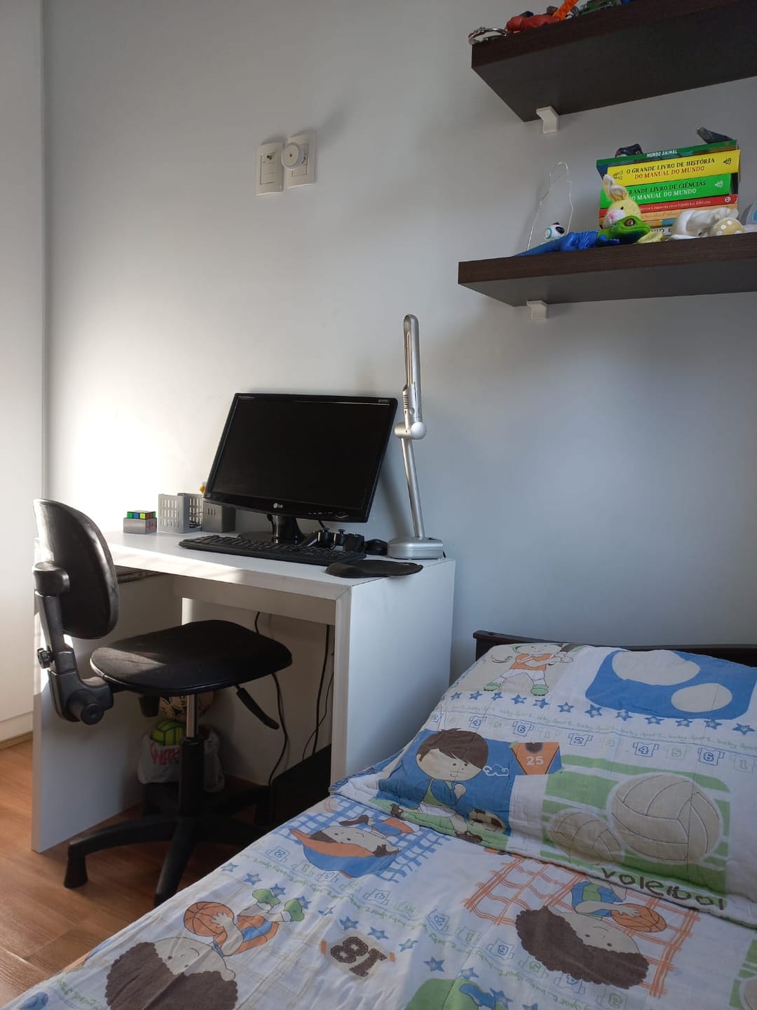 Apartamento à venda, 69m² privados/3 quartos sendo 1 suíte, com móveis planejados no Ed.Gardem Palhano- Gleba Fazenda Palhano, Londrina, PR
