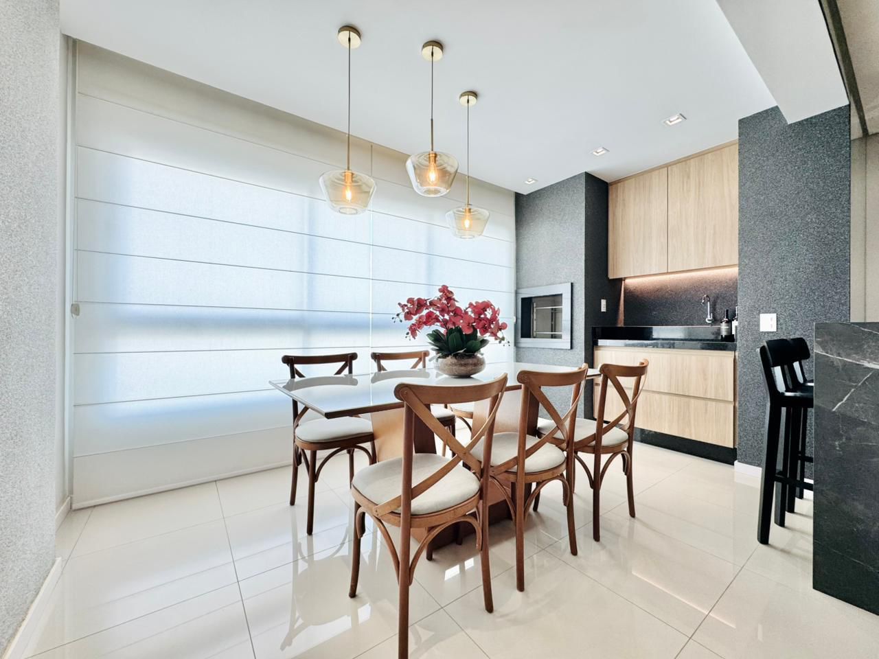 Apartamento à venda, mobiliado na Gleba Fazenda Palhano, Londrina, PR