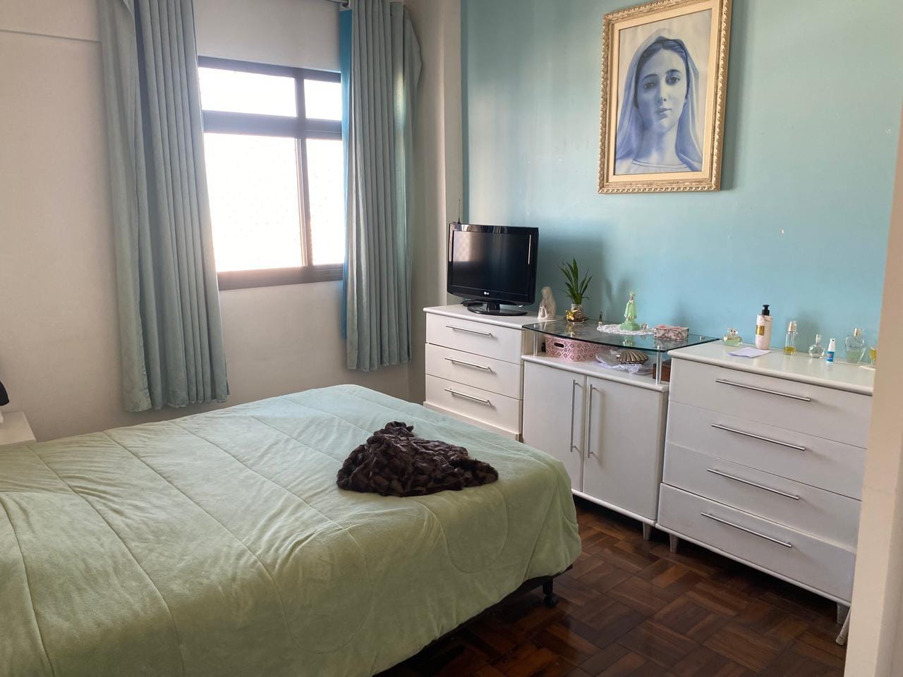Apartamento à venda, 160 m²  úteis, 4 quartos sendo 1 suíte,  andar alto no Edifício Centro Comercial- Centro, Londrina, PR