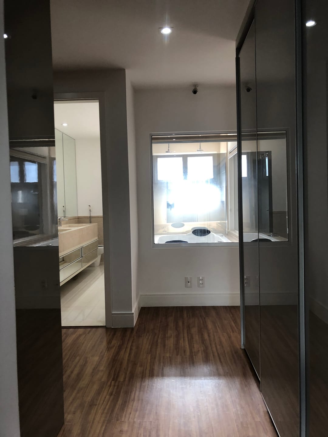 Apartamento à venda, Edifício Le Blanc, 236m² úteis, 3 suítes, 4 vagas, elevador privativo, ampla varanda gourmet - Gleba Palhano, Londrina, PR