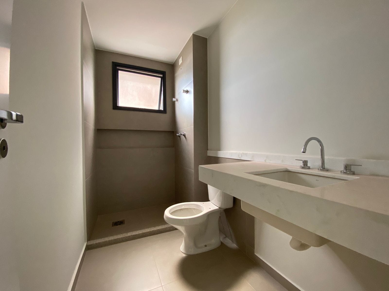 Apartamento à venda, Arch Palhano, 3 quartos, sendo 1 suíte, sacada integrada com churrasqueira, Gleba , Londrina, PR