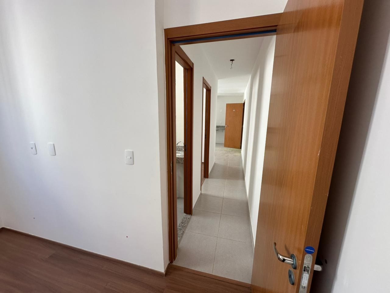 Apartamento à venda, próximo à Universidade Estadual de Londrina (UEL) , Londrina - PR