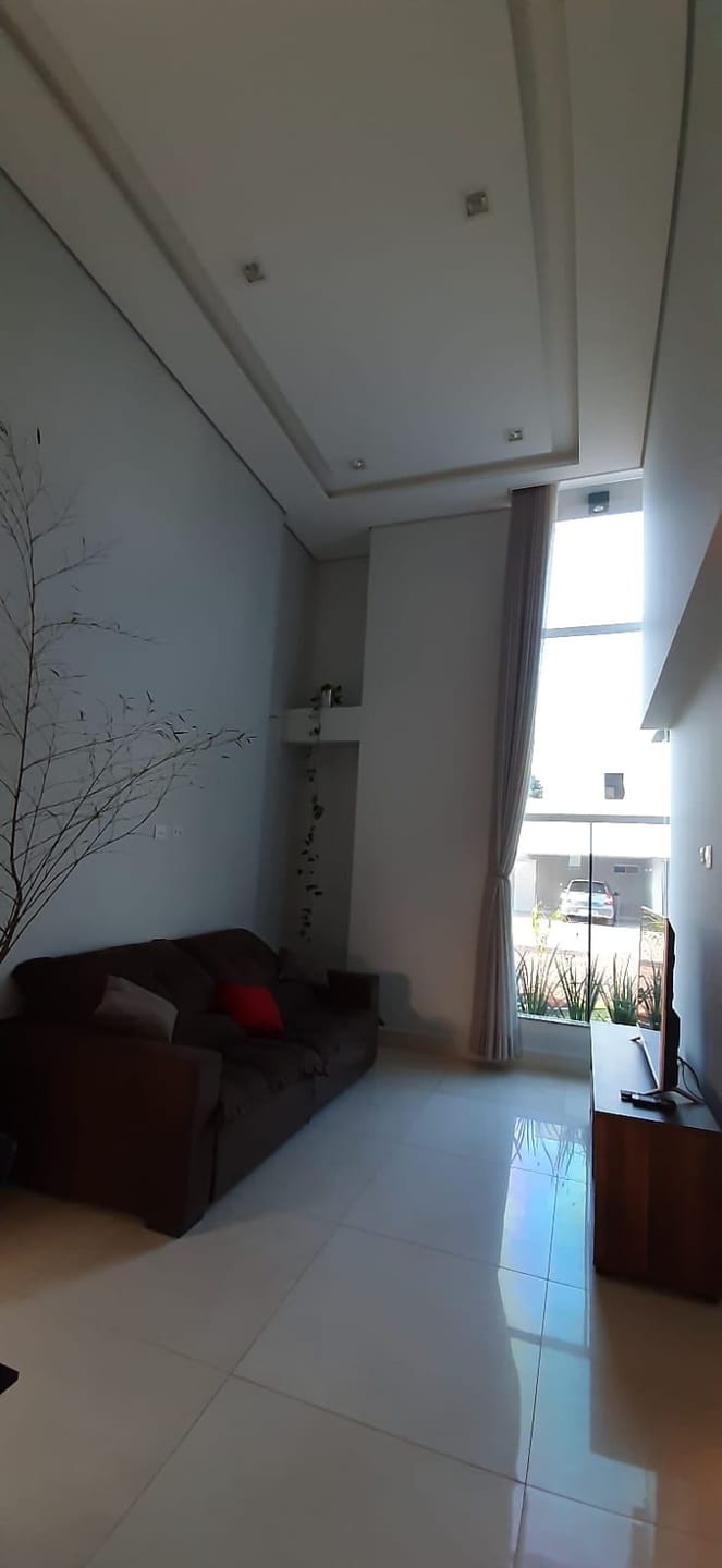 Casa à venda/ 3 quartos (sendo 1 suíte master com hidro)- Cond. Royal Maison Londrina, PR