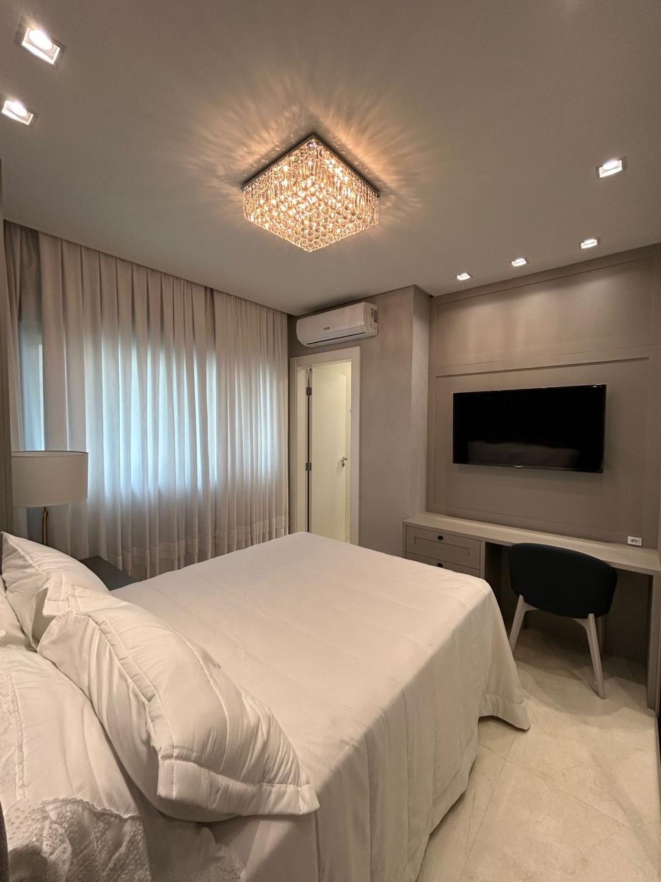 Apartamento  à venda CARTIER FRENTE MAR, Meia praia, 180M² úteis, 4 suítes, 4 vagas,  finamente mobiliado - Meia praia, Itapema, SC