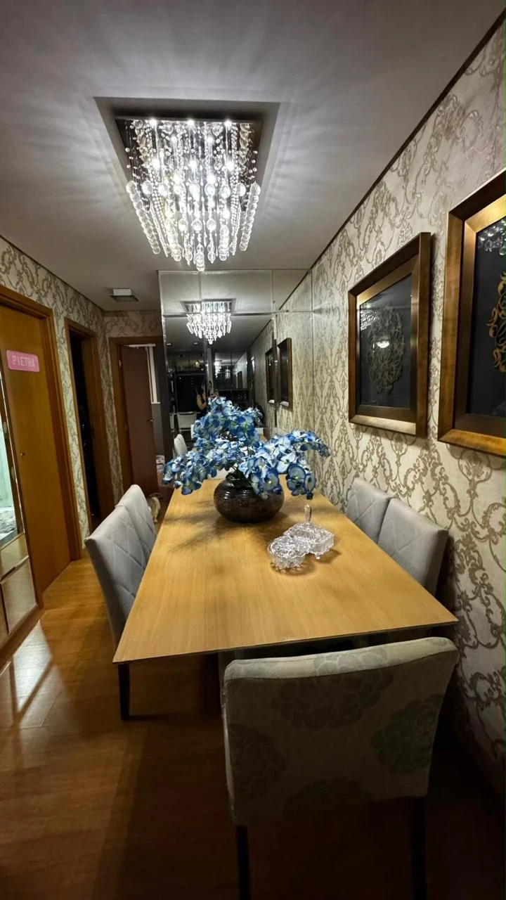 Apartamento Mobiliado à Venda no Liberty Towers, Andar Alto, 2 Vagas de Garagem