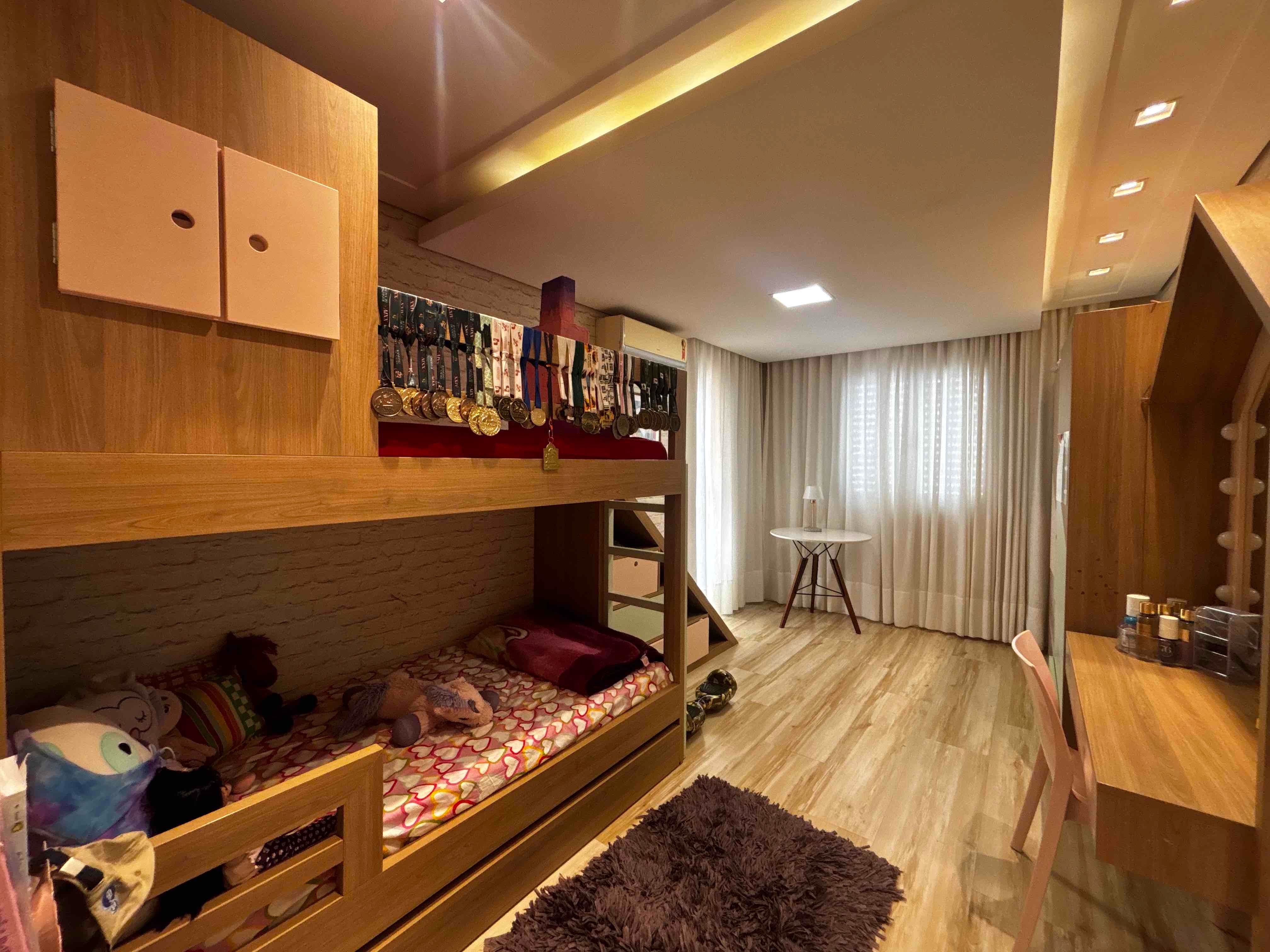 Casa  à Venda no condomínio Sun Lake,3 suites,Londrina, PR