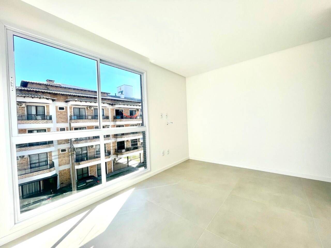Apartamento pertinho da praia 70m² à venda/2 quartos (sendo 1 suíte) - Residencial Nassau- Canto Grande, Bombinhas, SC