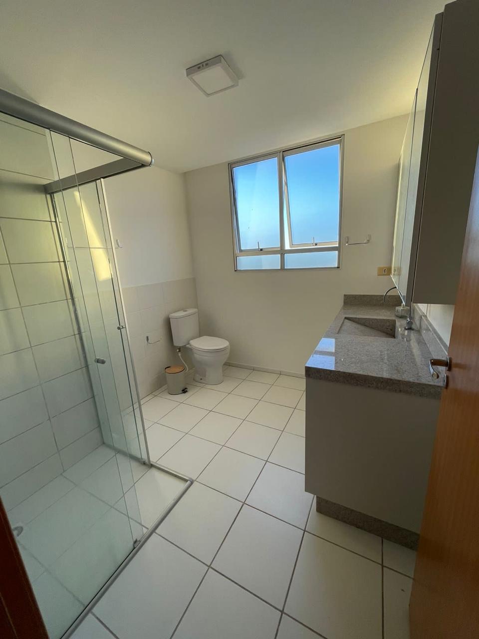 Apartamento à venda Spazio Louvre, 45m², 2 dormitórios com armários, 1 banheiro, 1 vaga de garagem, móveis embutidos, Gleba Fazenda Palhano, Lond