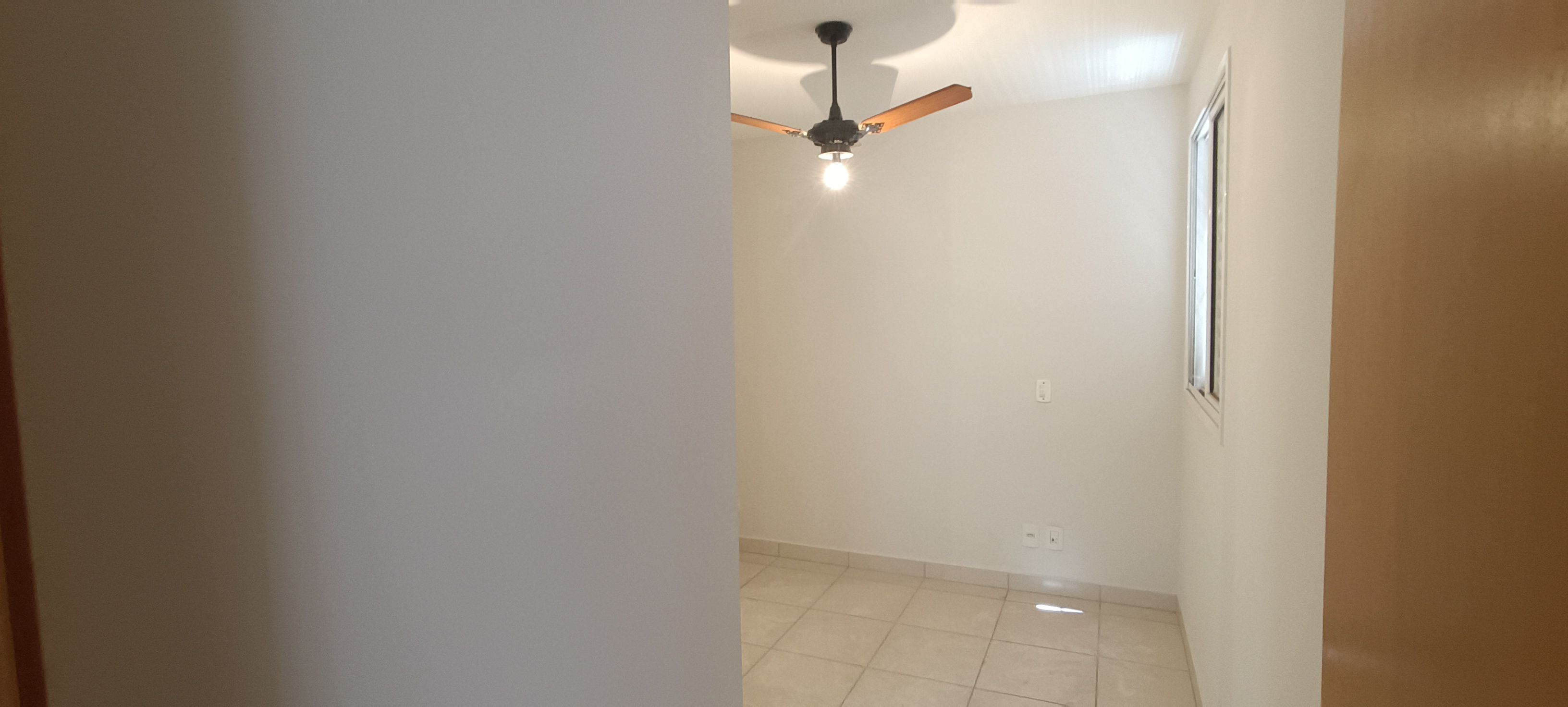 Apartamento à venda, Edifício Aquaparque, 69m², 2 quartos sendo 1 suíte, próx Av Maringá- Vitória, Londrina, PR