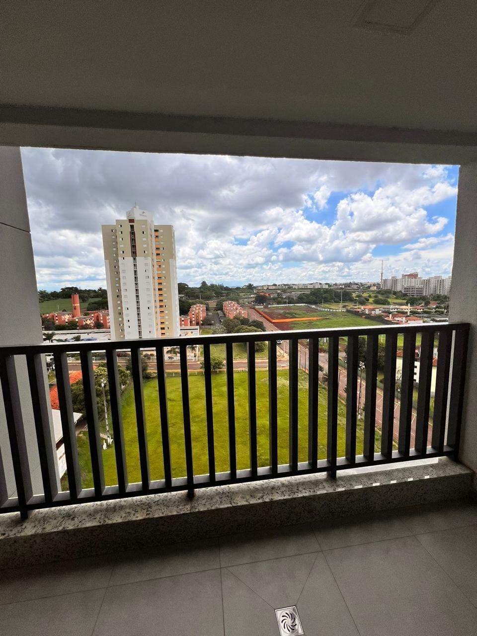 Apartamento à venda, Edifício Freedom, 1 suíte, MOBILIADO -  Gleba Fazenda Palhano, Londrina, PR