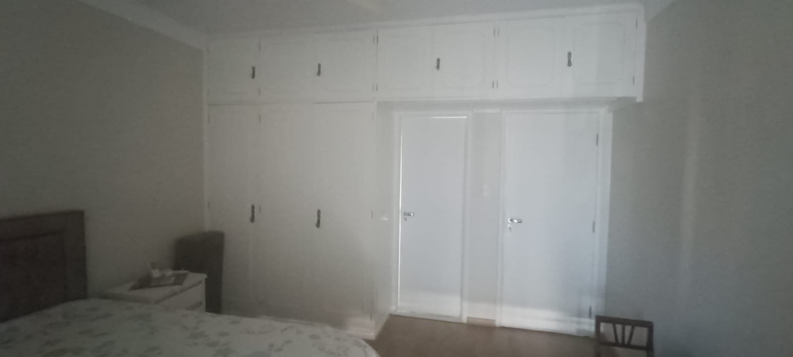 Apartamento  à venda,  Edifício Mona Lisa no calçadão central,177m² uteis, 4 quartos  sendo 2 suítes, recém reformado, andar alto, Centro, Londri