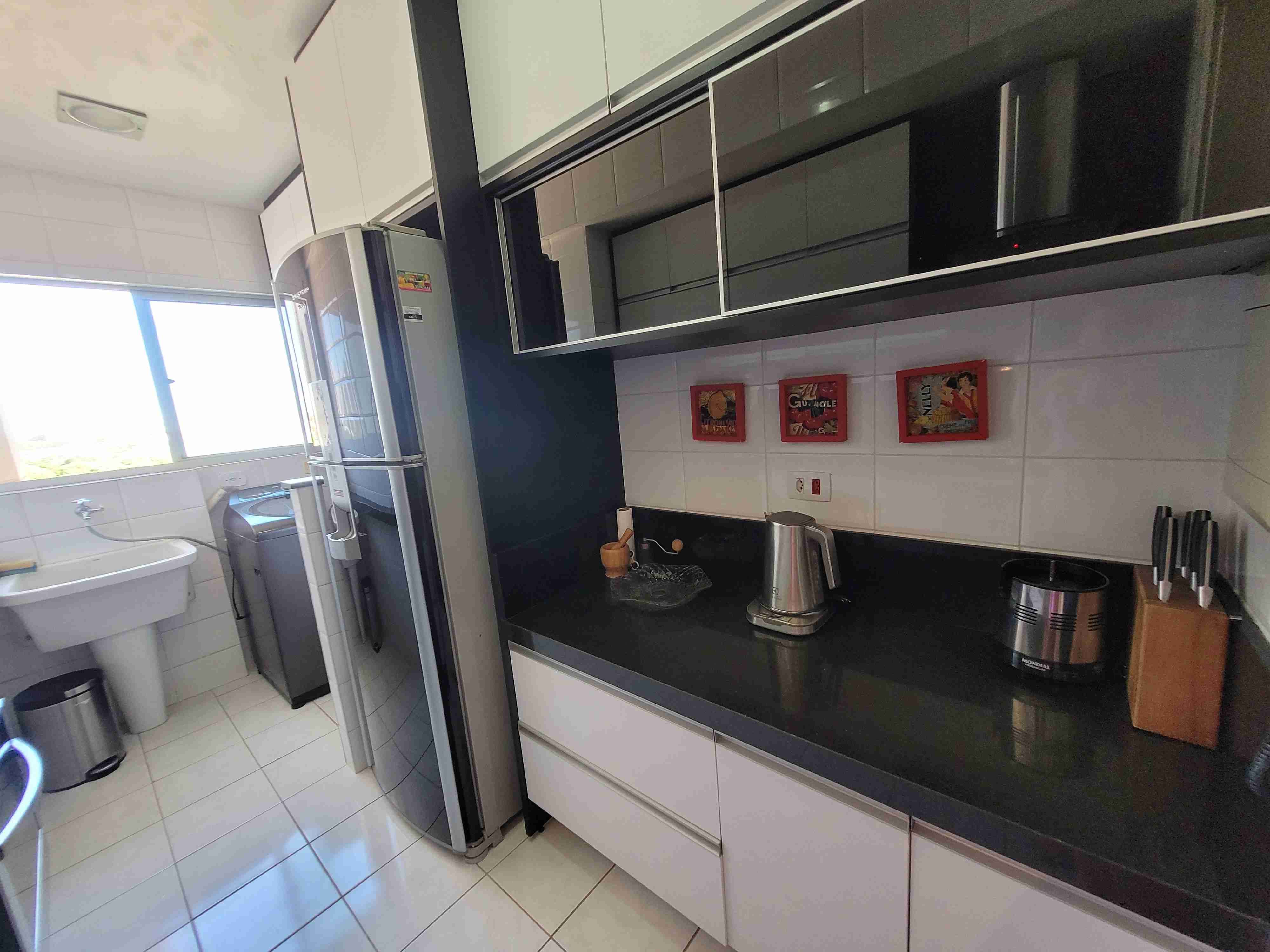Apartamento à venda no Edifício Studio V,2 quartos sendo 1 suite, mobiliado, sol da manha,Centro, Londrina, PR