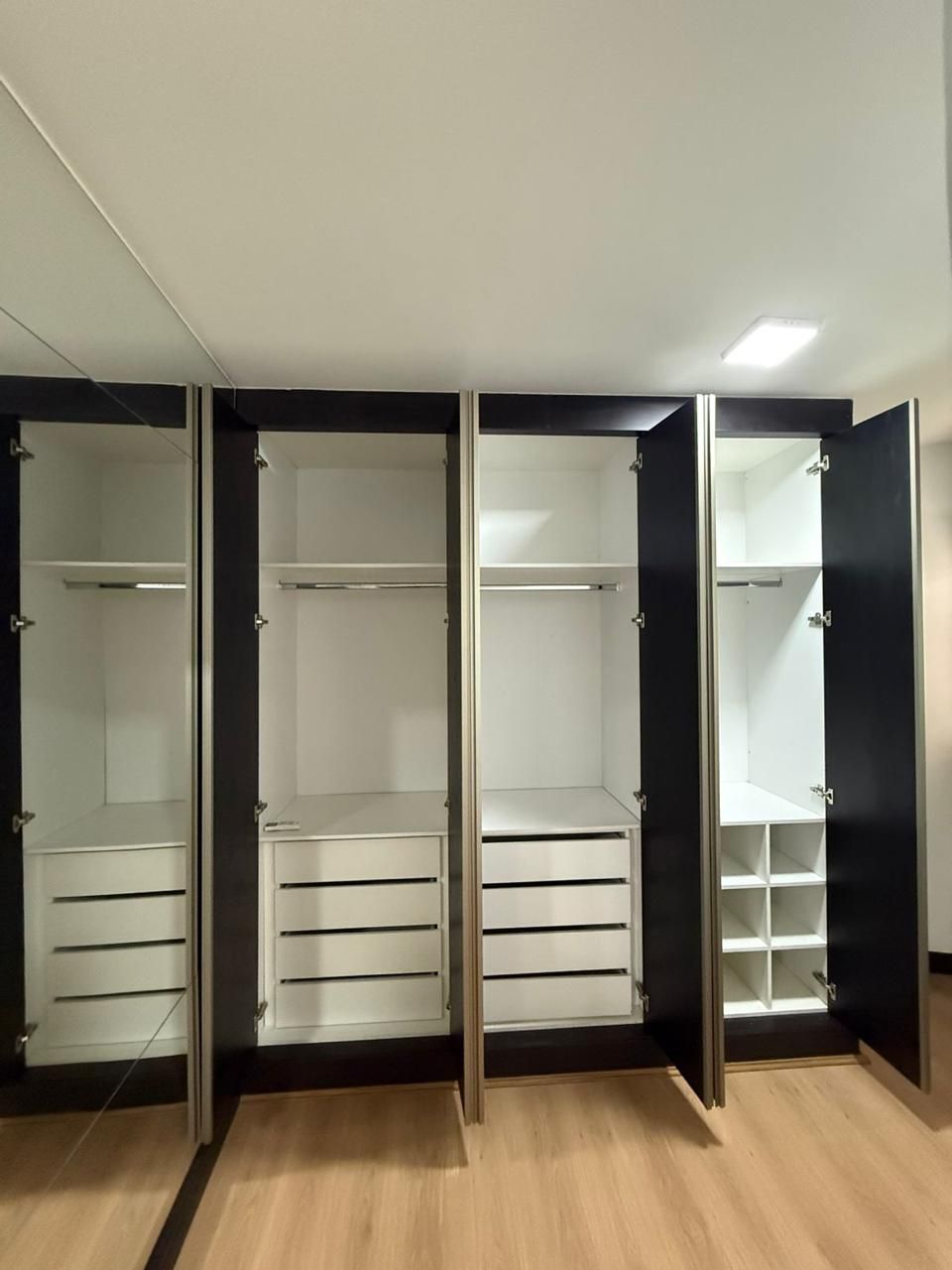 Casa à venda, Jd Abussafe, 220 m², com piscina, 3 Quartos sendo 1 suite, Londrina, PR
