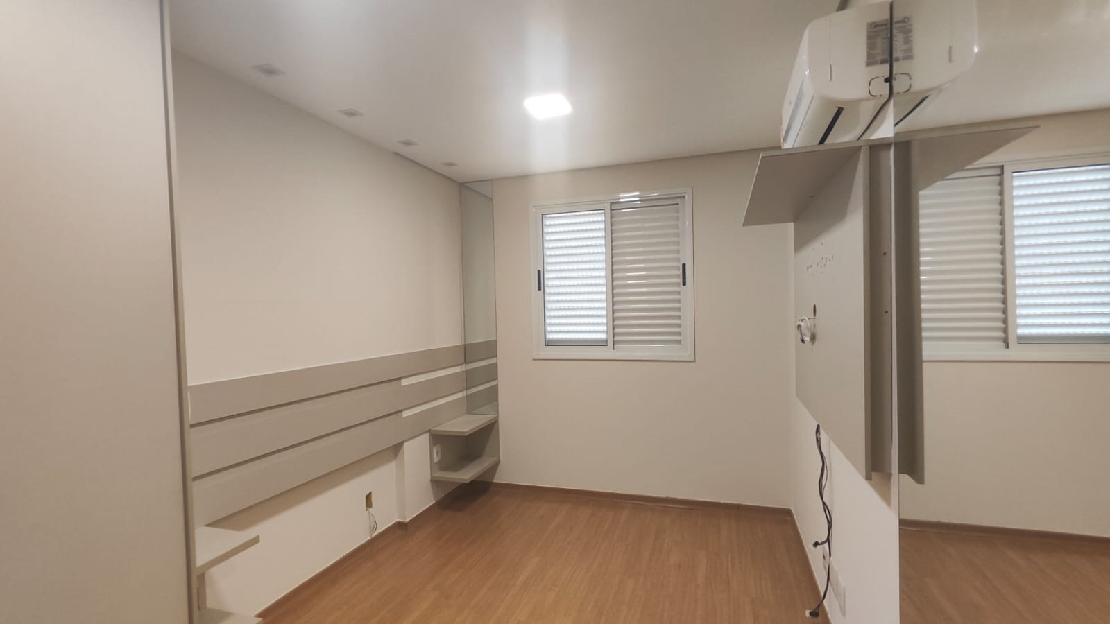 Apartamento à venda, na região Gleba Palhano 1, Londrina, PR