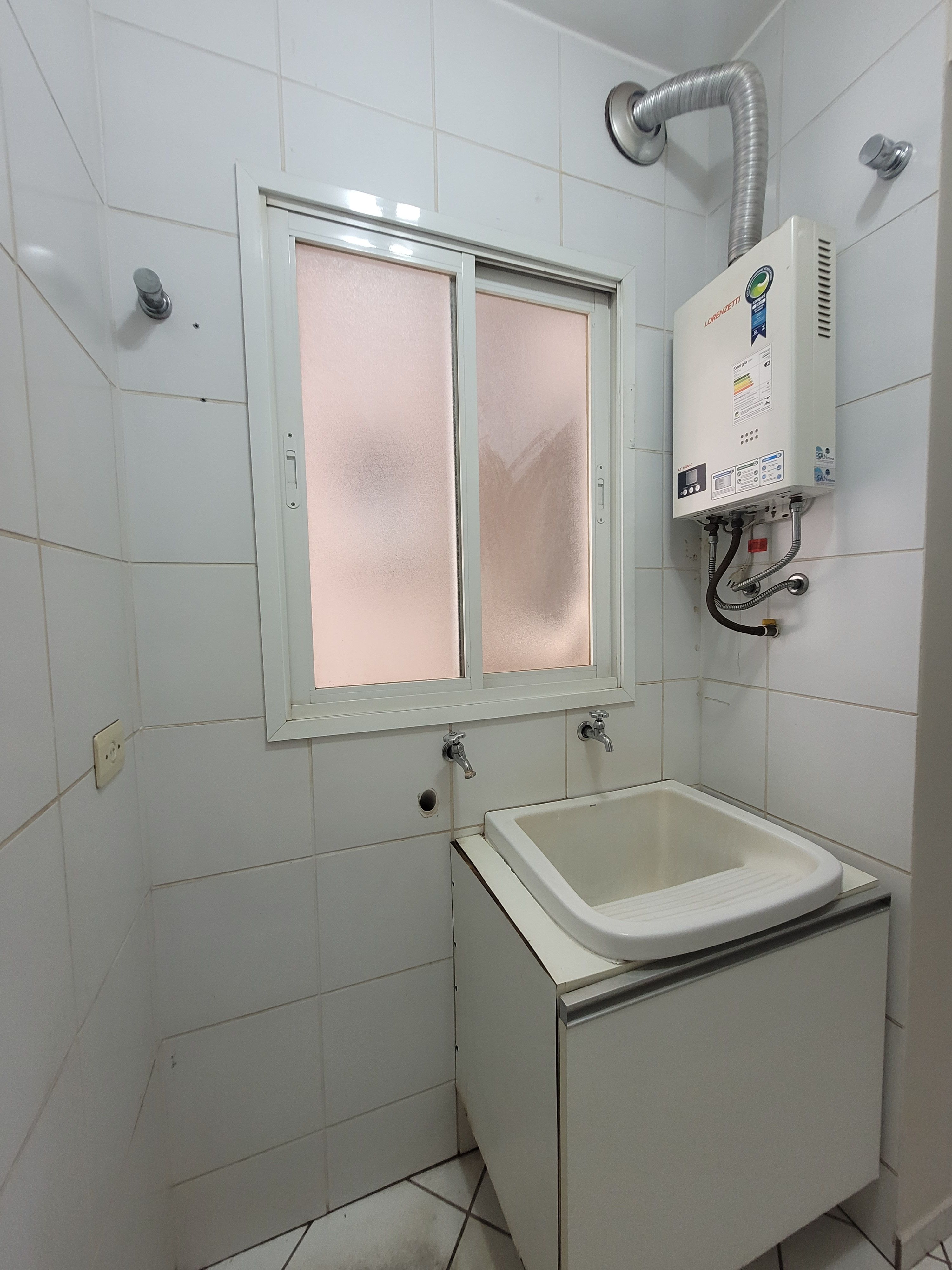 Apartamento  à Venda no edifício  Portal do lago,3 quartos/ 1 suite, andar alto, sol da manha,2 vagas de garagem,Gleba Fazenda Palhano, Londrina,