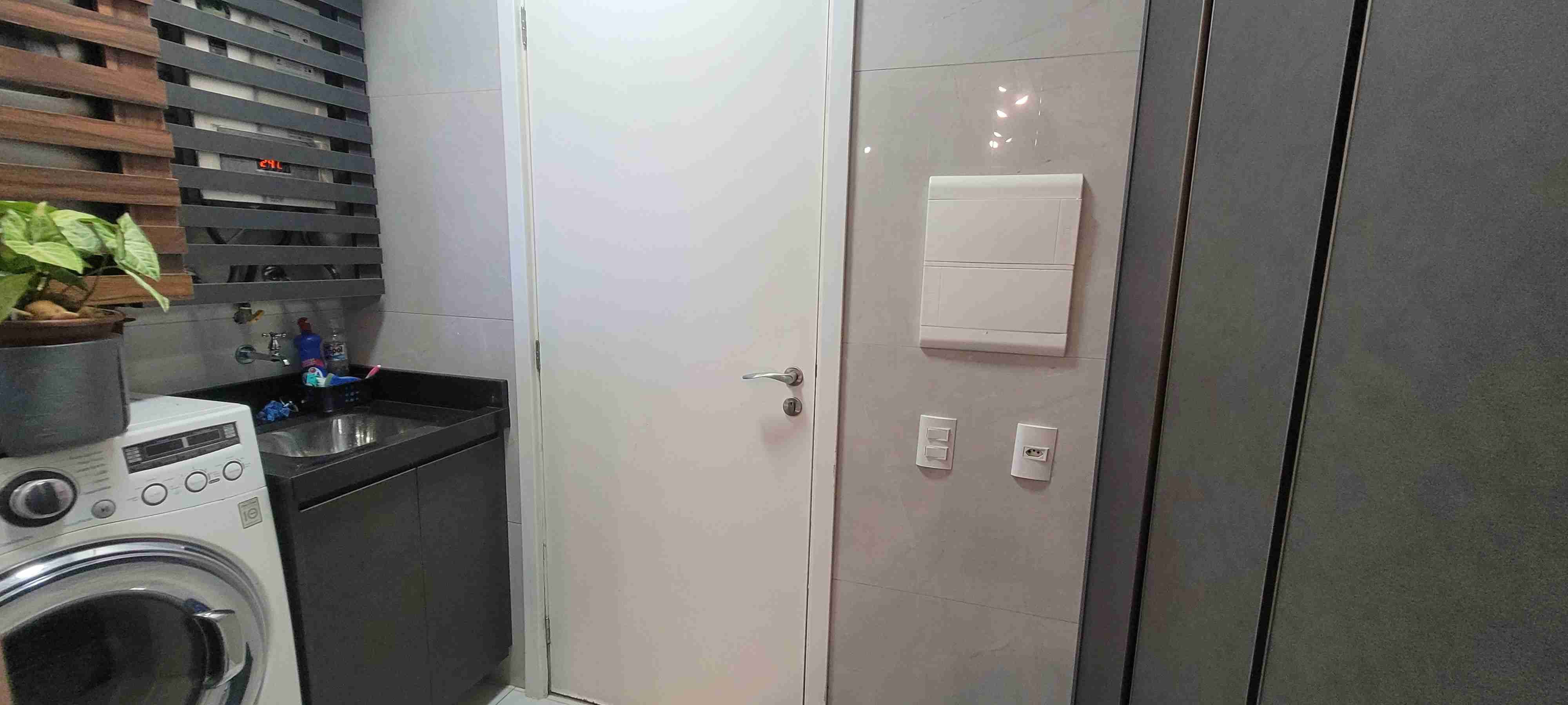 Apartamento à venda no Edifício Victoria Parque,2 quartos,Gleba Fazenda Palhano, Londrina, PR
