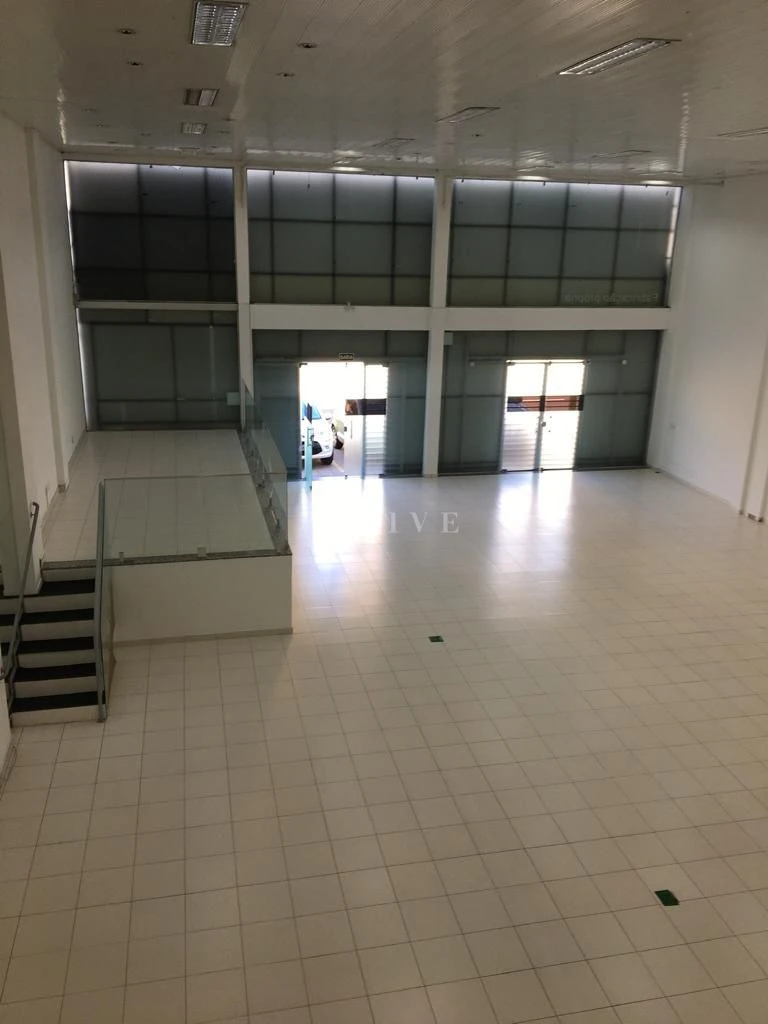 Barracão para locação, Av. Maringá, 814m² úteis, 14 garagens, frente vidro, Londrina-PR - foto 10