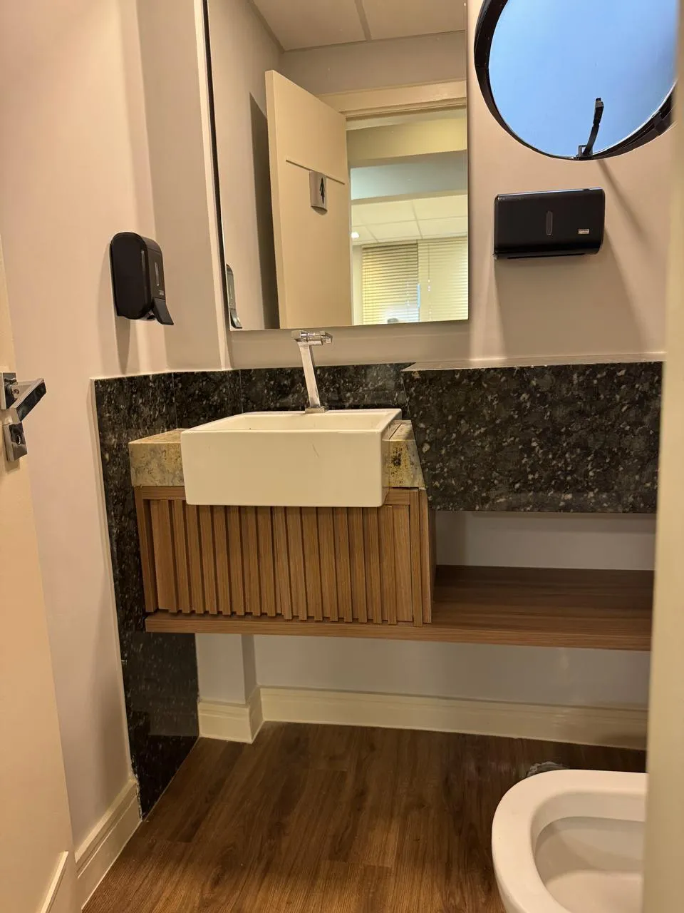 Conjunto comercial para alugar mobiliado Jardim do Lago, Londrina, PR