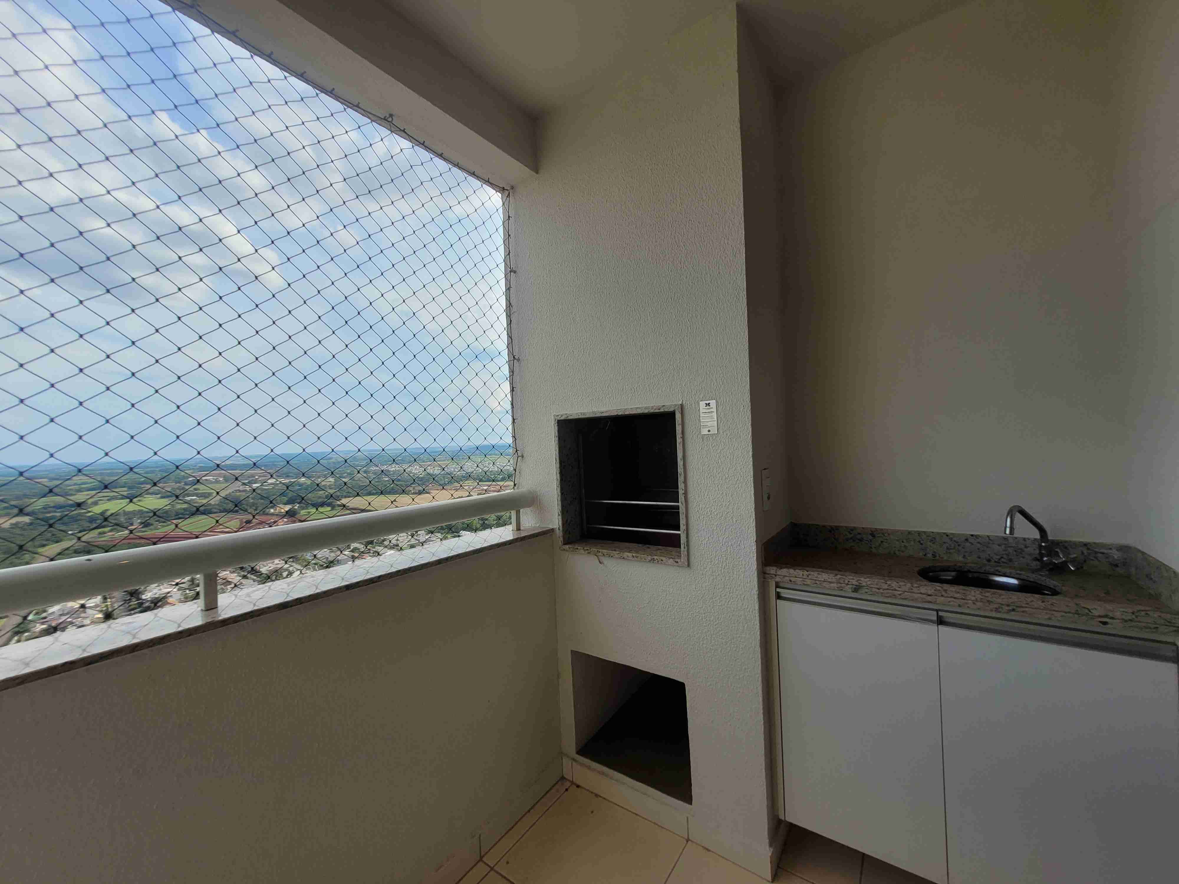 Apartamento à venda no Edifício Reserva Santana,  75m² úteis, 3 quartos sendo 1 suíte,Gleba Fazenda Palhano, Londrina, PR