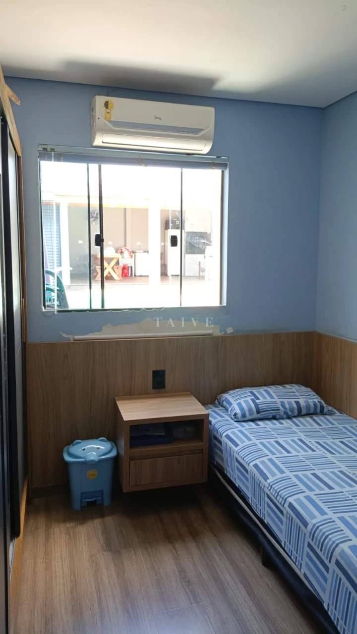 Imagens do imóveis Casa mobiliada com 4 quartos para alugar em Londrina
