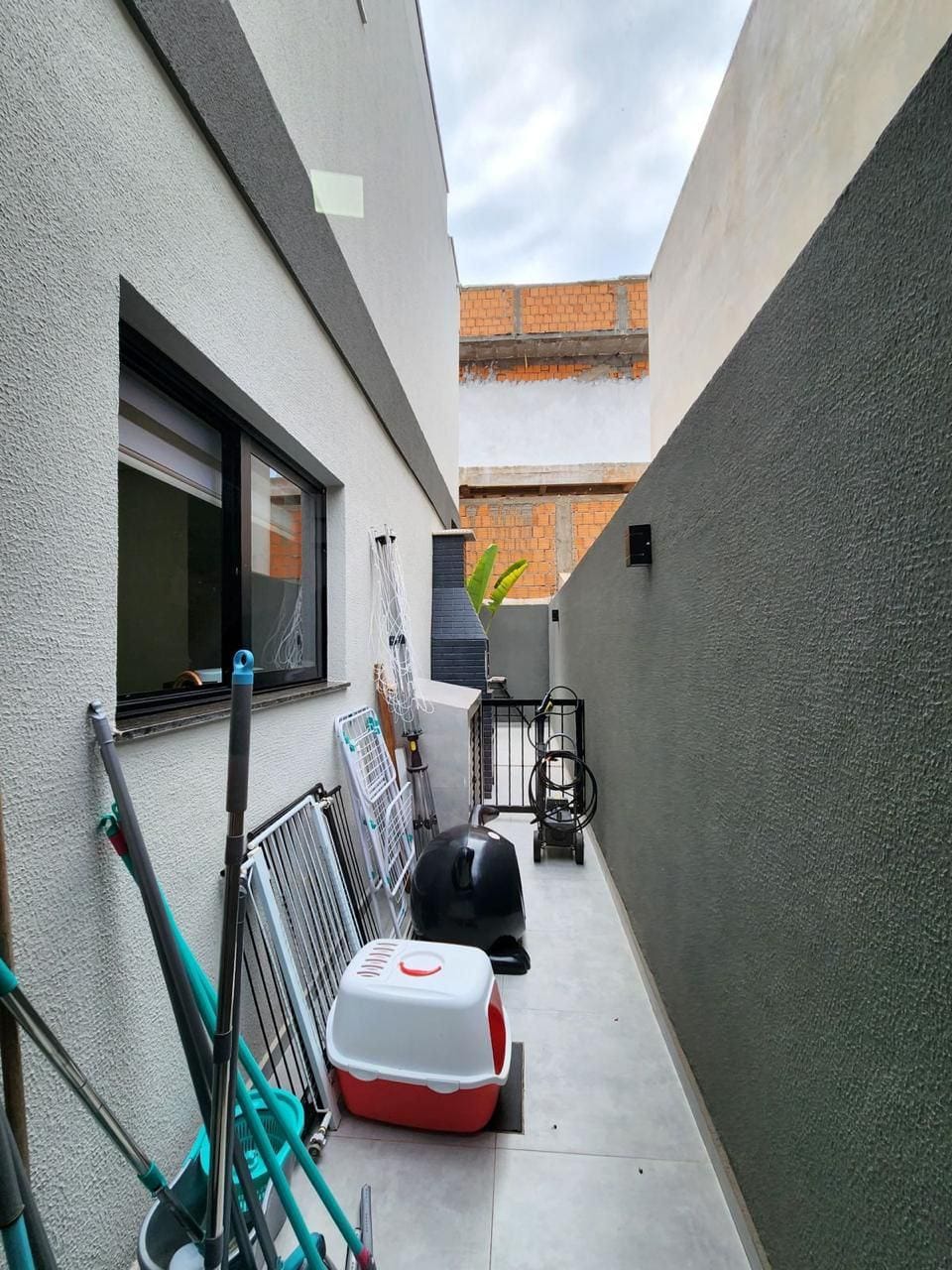 Casa à venda , Condomínio Tangará, 235m² privativos, 3 suítes, 4 garagens, churrasqueira - Parque Tauá, Londrina, PR