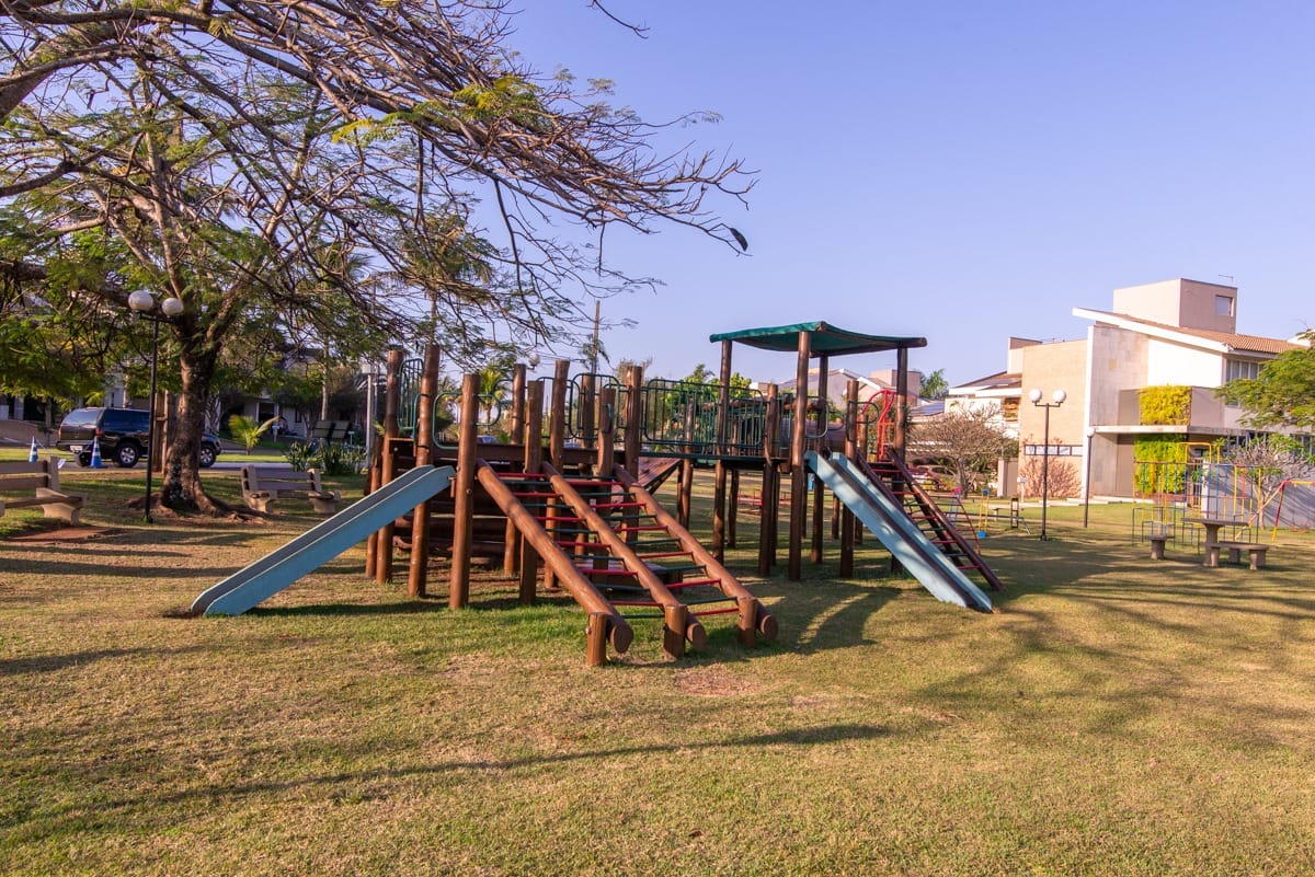 Sobrado  à venda, Condomínio Golden Park, 365 m² úteis, 3 quartos sendo 1 suíte master -  Zona Leste - Londrina/PR