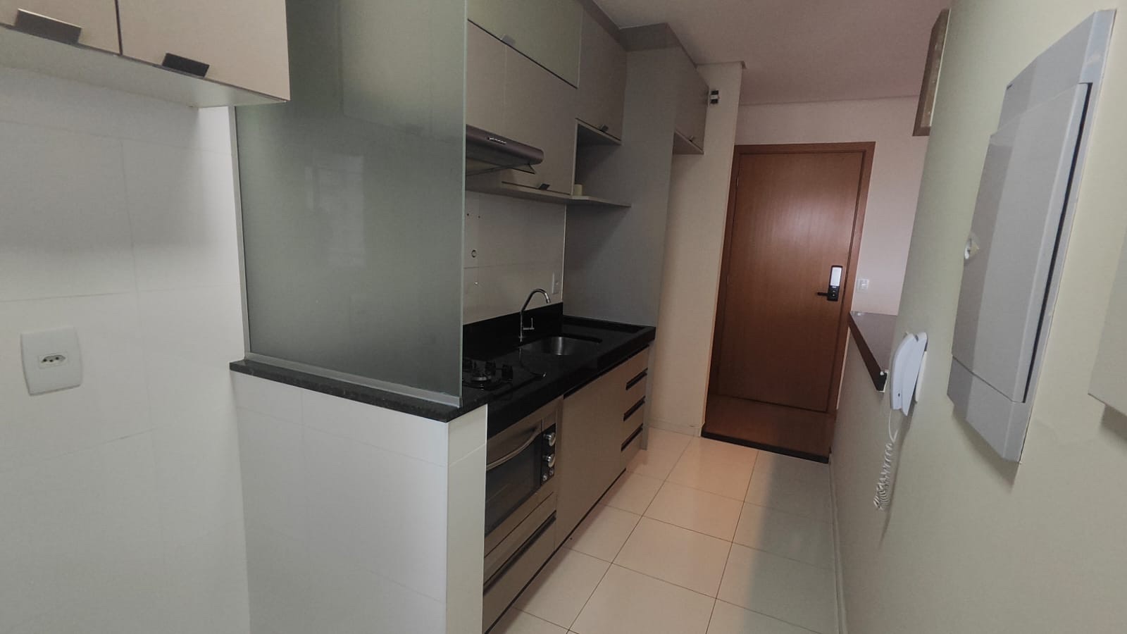 Apartamento à venda, na região Gleba Palhano 1, Londrina, PR
