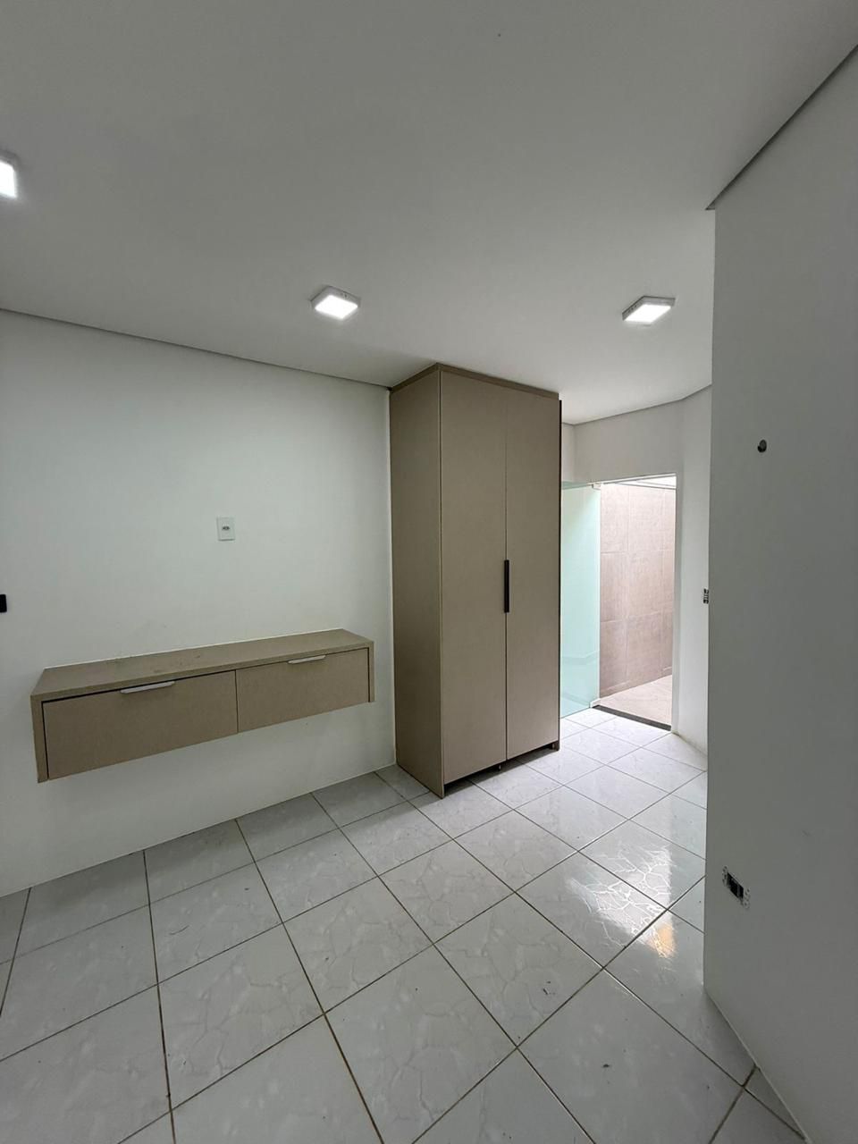 Casa à venda, Jd Abussafe, 220 m², com piscina, 3 Quartos sendo 1 suite, Londrina, PR