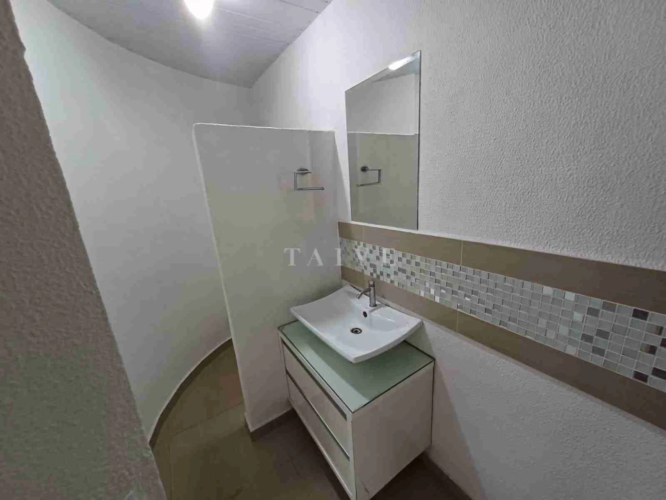 Barracão para locação, 800m² úteis, fachada em vidro, excelente localização Av Higienópolis , 8 vagas-  Jardim Higienópolis, Londrina, PR - foto 10
