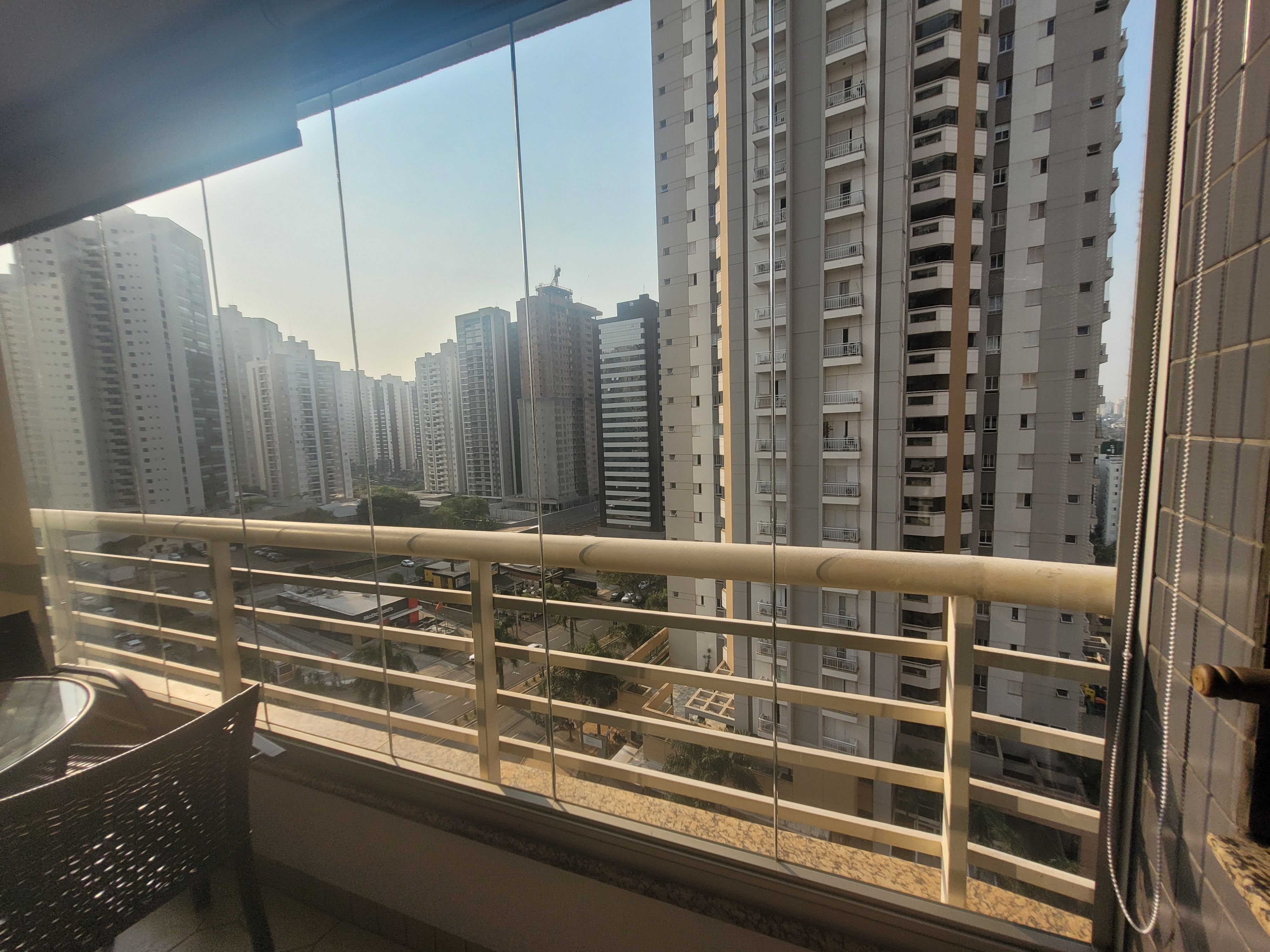 Apartamento à venda, no Edifício Le Corbusier, 122m², 3 quartos, 2 vagas de garagem, andar alto, sacada com churrasqueira, Gleba Palhano - Londri