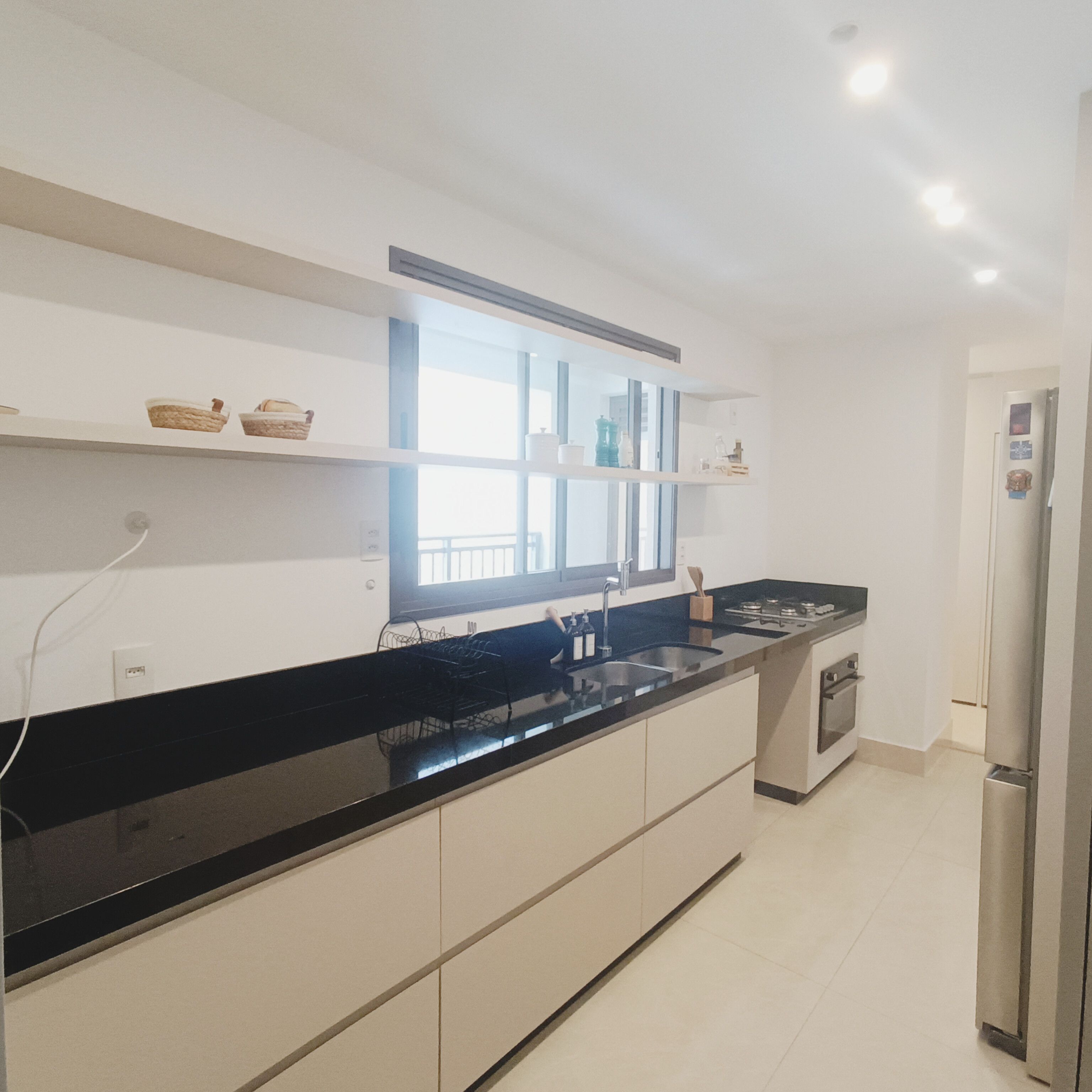 Apartamento à Venda, Ed Grand Palais, 3 suítes , completo em móveis planejados, andar alto- Gleba Fazenda Palhano, Londrina, PR