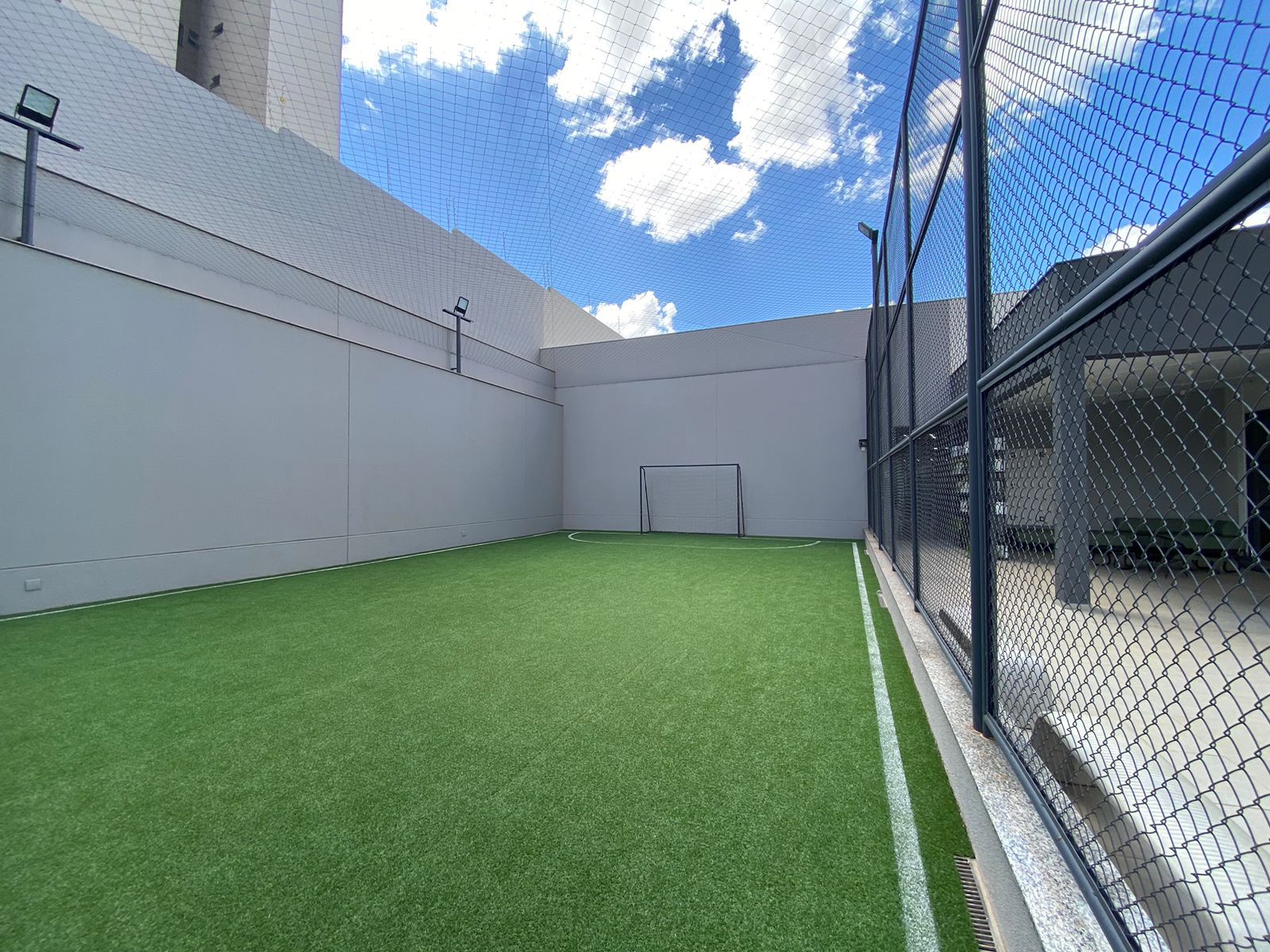 Apartamento novo à Venda, Edifício Mind, 02 quartos sendo 1 suíte, 02 vagas, andar alto, sacada fechada no skinglass- Terra Bonita, Londrina PR