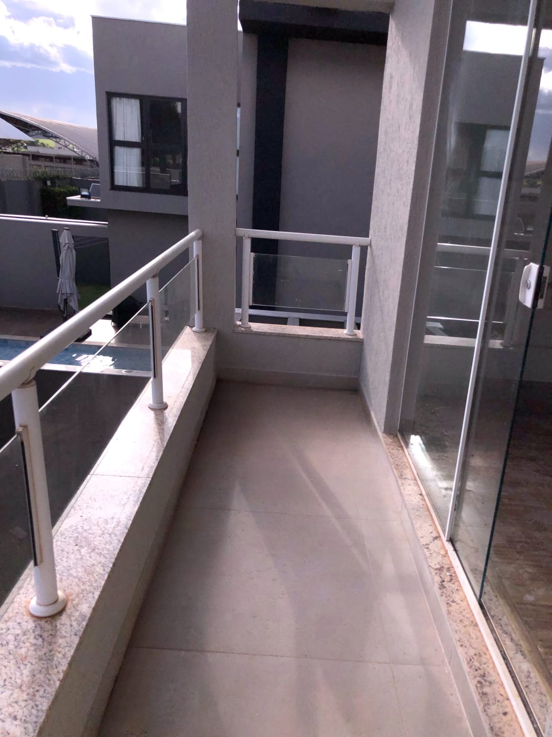 Casa à venda , Condomínio Acácia Imperial, 400m² privativos, 4 suítes, churrasqueira e piscina - Royal, Londrina, PR