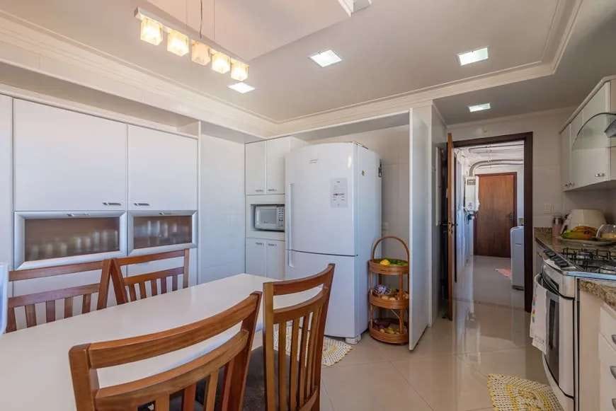 Apartamento à venda - Cobertura Triplex, 4 quartos - 3 vagas de garagem - Centro, Londrina, PR