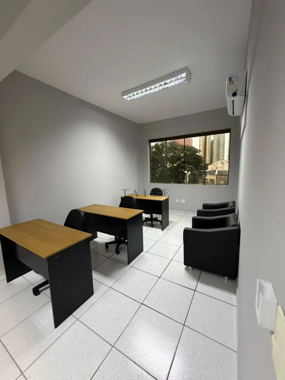 Comercial Para Alugar Centro Londrina, mobiliada, climatizada, de 11 m², 13 m², 19 m², 20 m², 22 m², a partir de 1.590 reais - foto 10