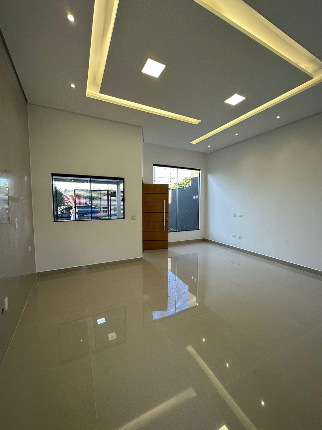 Casa à venda, 115m² úteis, 3 quartos  sendo 1 suíte, nunca habitada -  Ouro Verde, Londrina, PR