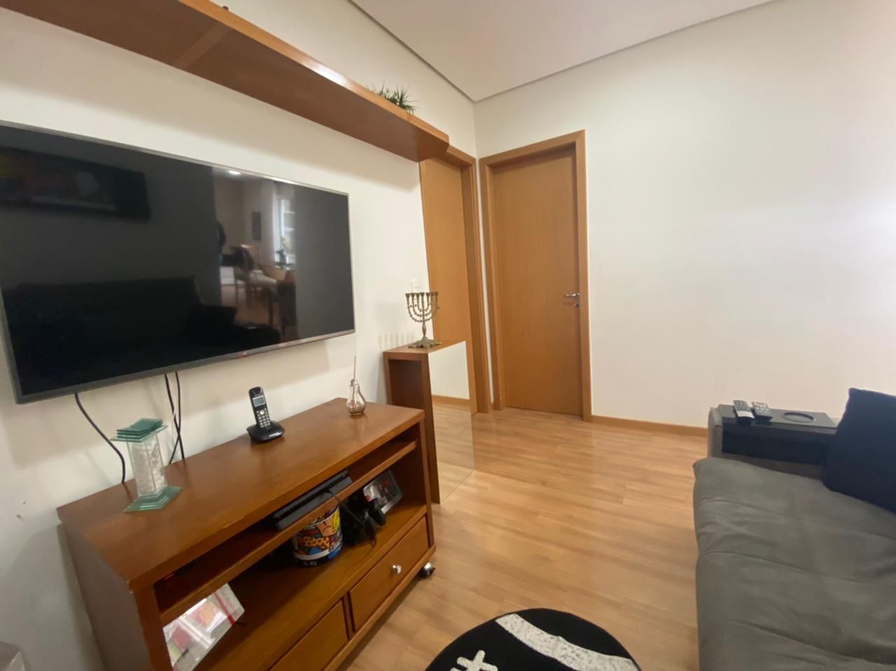 Apartamento à venda, Edifício Terroir Residence, 113m² úteis, 4 quartos sendo 1 suíte, 2 vagas -  Gleba Fazenda Palhano, Londrina, PR