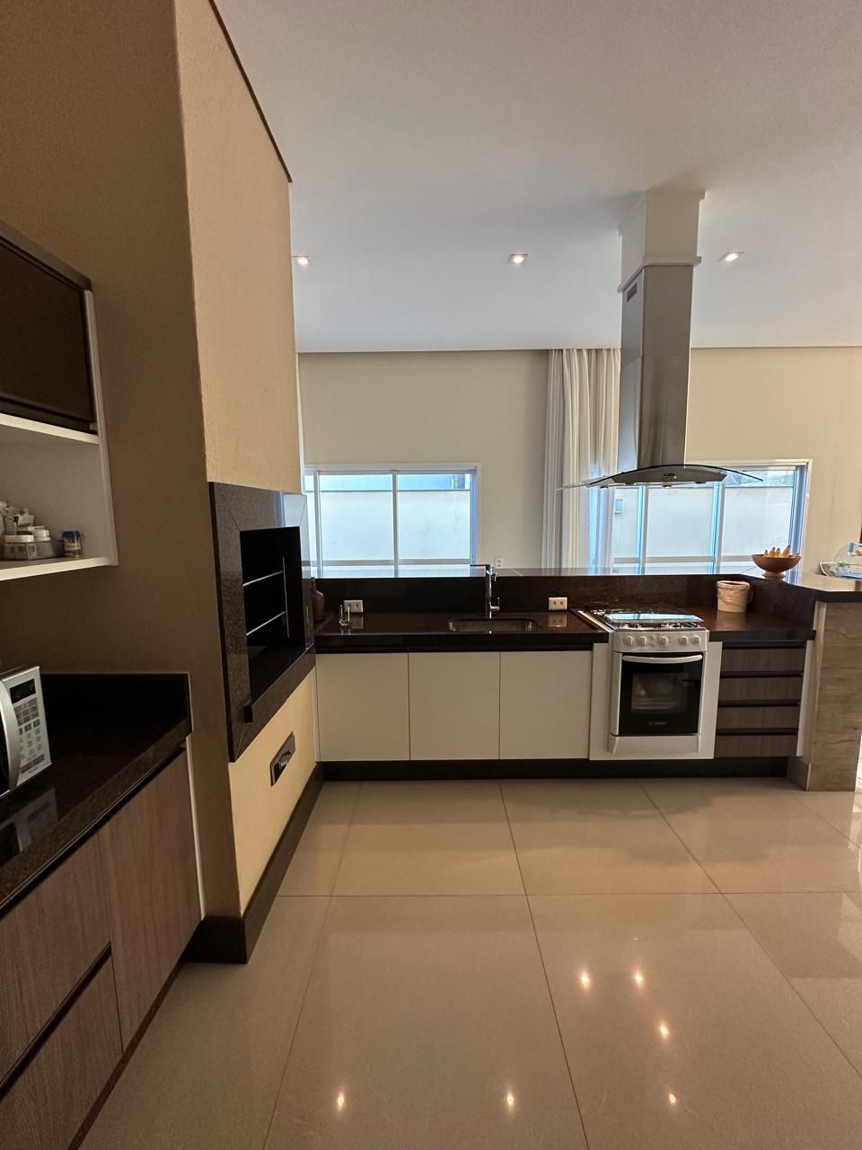 Casa à venda, 3 quartos sendo 1 demi suite, 360 m², Condomínio  Ville Campestre, Londrina, PR