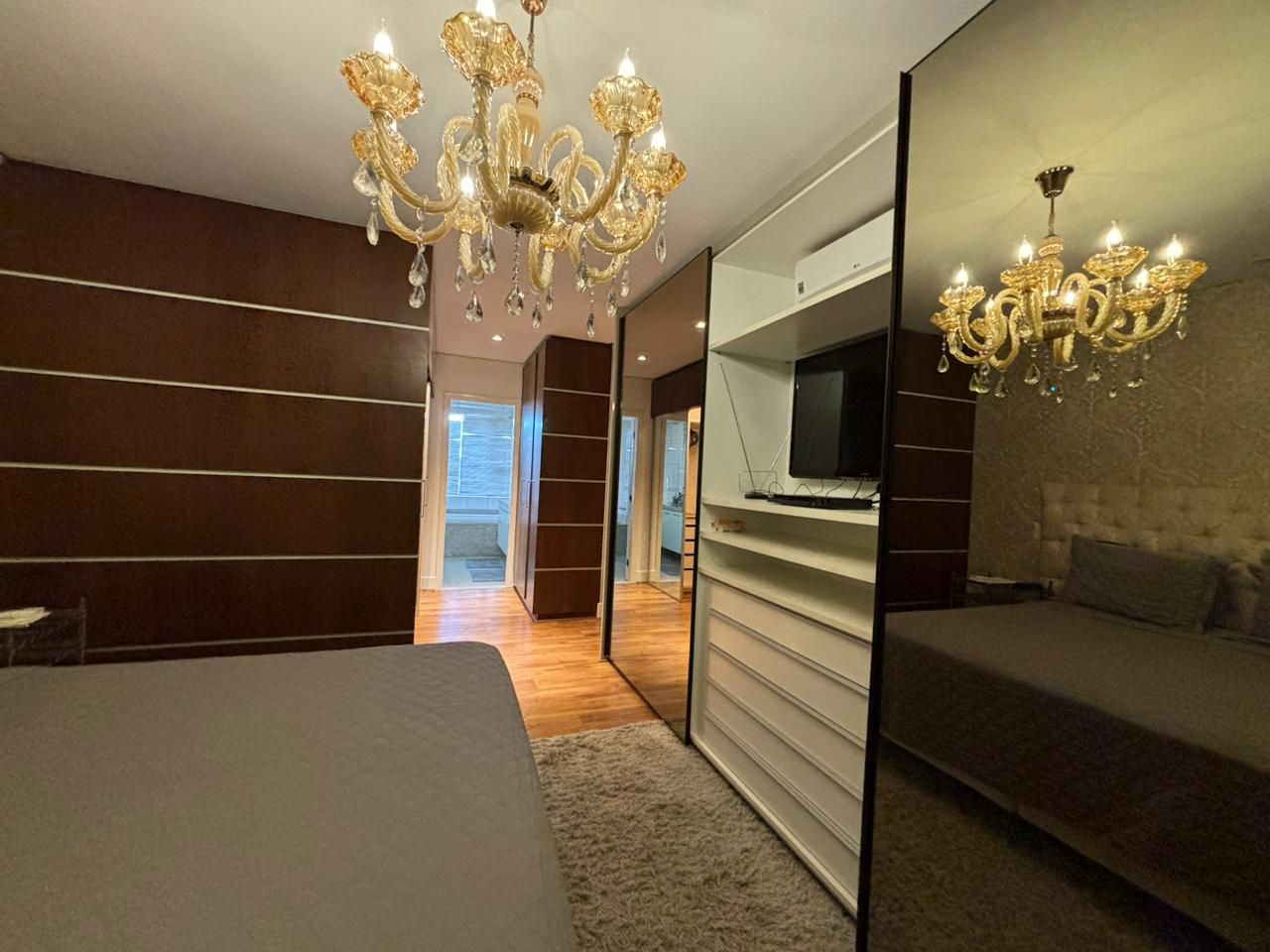 Apartamento à venda - 240m² úteis, 4 quartos sendo 2 suítes/ andar alto / 4 vagas de garagem /  PALAZZO VERONESI - Londrina/PR