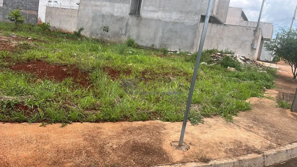 TERRENO À VENDA RESIDENCIAL VILA ROMANA