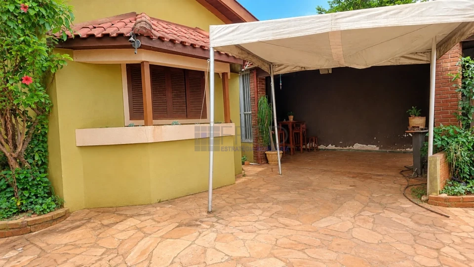CASA RESIDENCIAL E COMERCIAL À VENDA NA AV PAUL HARRIS