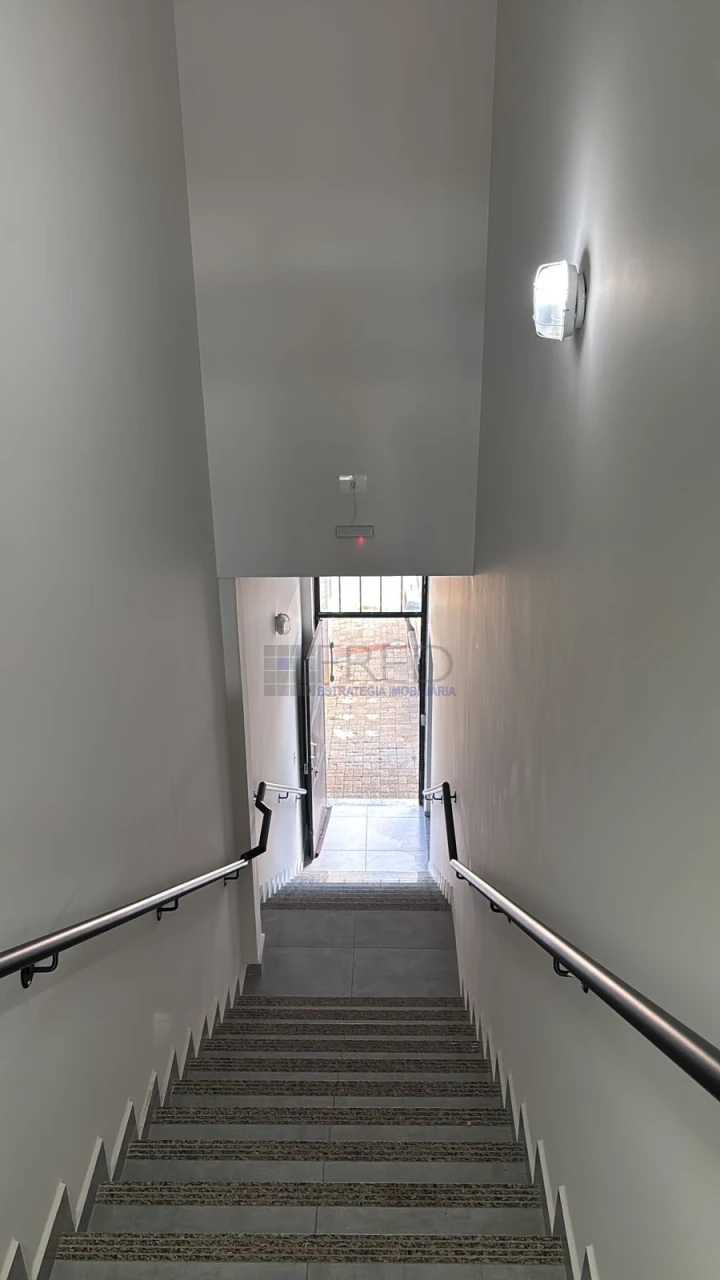 LINDA SOBRELOJA PARALOCAÇÃO