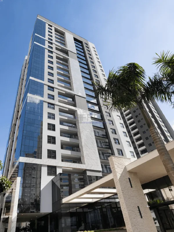 APARTAMENTO A VENDA -EDIFICIO TRIANON - ANDAR ALTO - LINDO