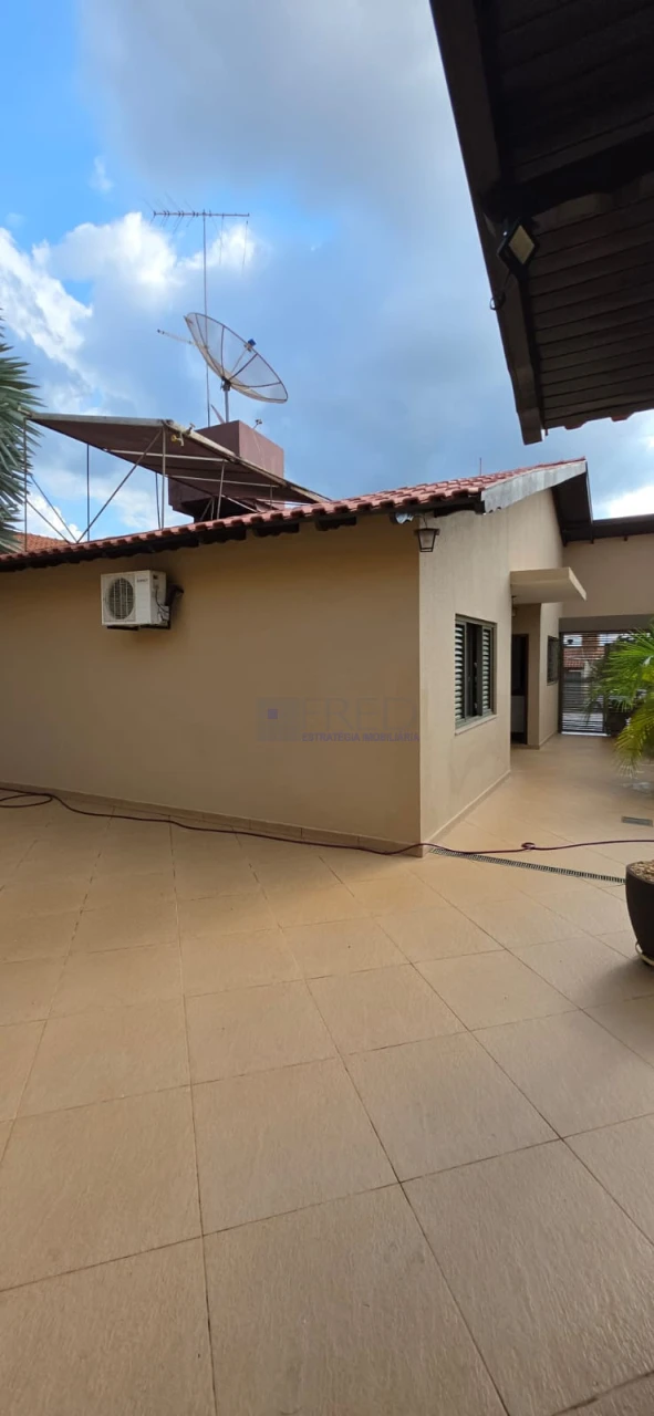 LINDA CASA TÉRREA A VENDA