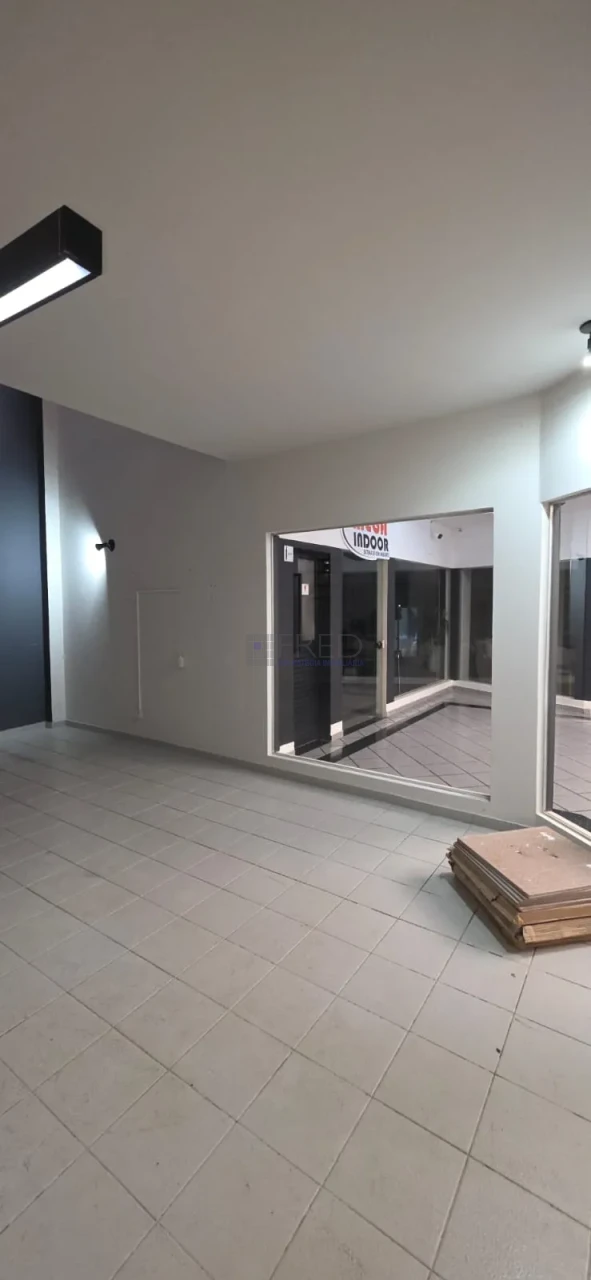 EXCELENTE SALA PARA LOCAÇÃO