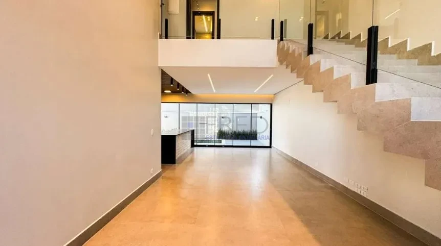 Imagens do imóveis LINDA RESIDECIA Á VENDA - 3 SUÍTES - CONDOMINIO  MORADAS DO VALE