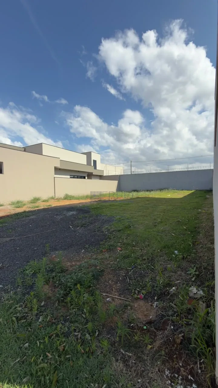 Imagens do imóveis TERRENO Á VENDA - CONDOMINIO MORADA DAS FLORES - ROSAS